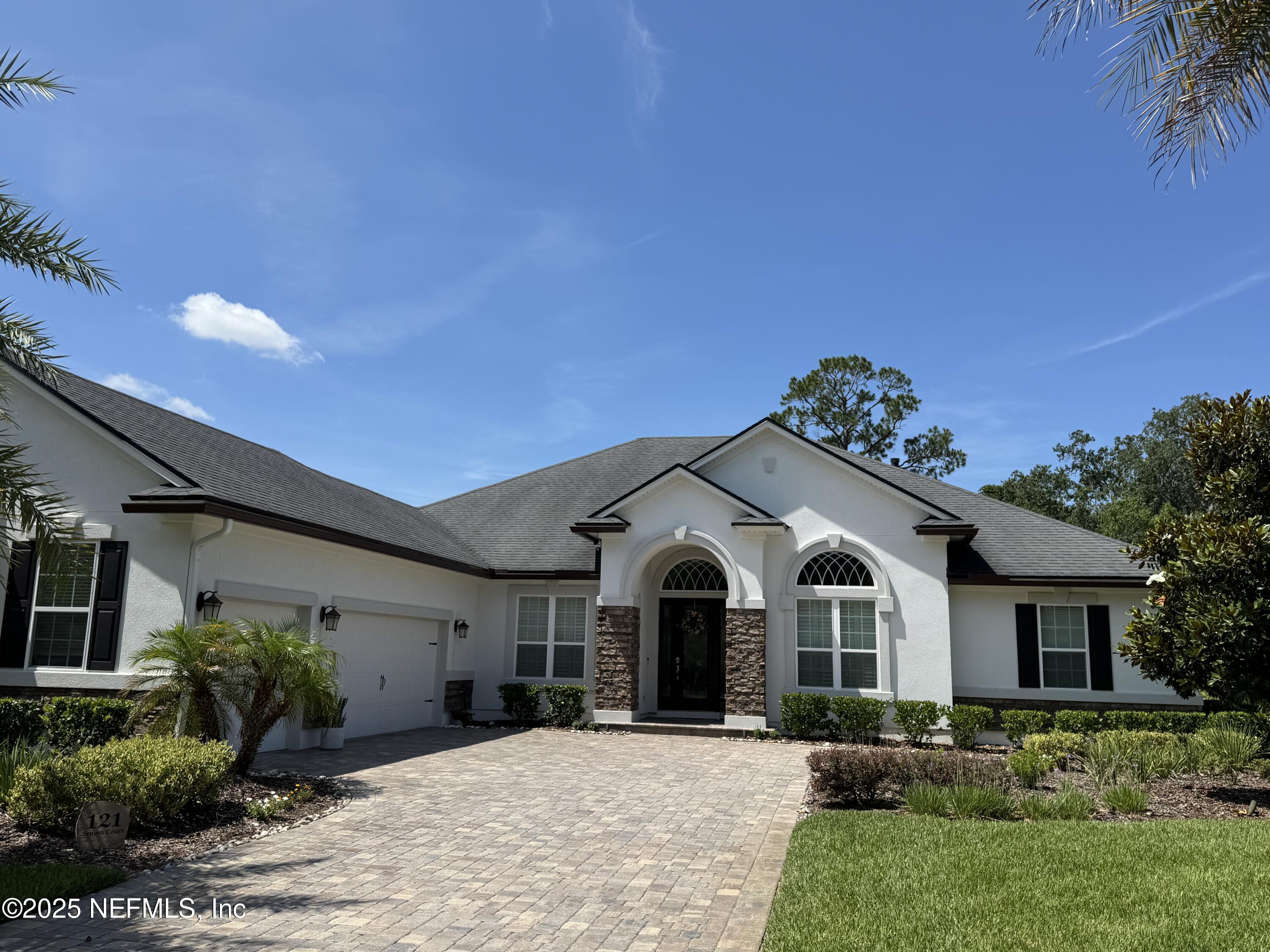 121 SENORA Court