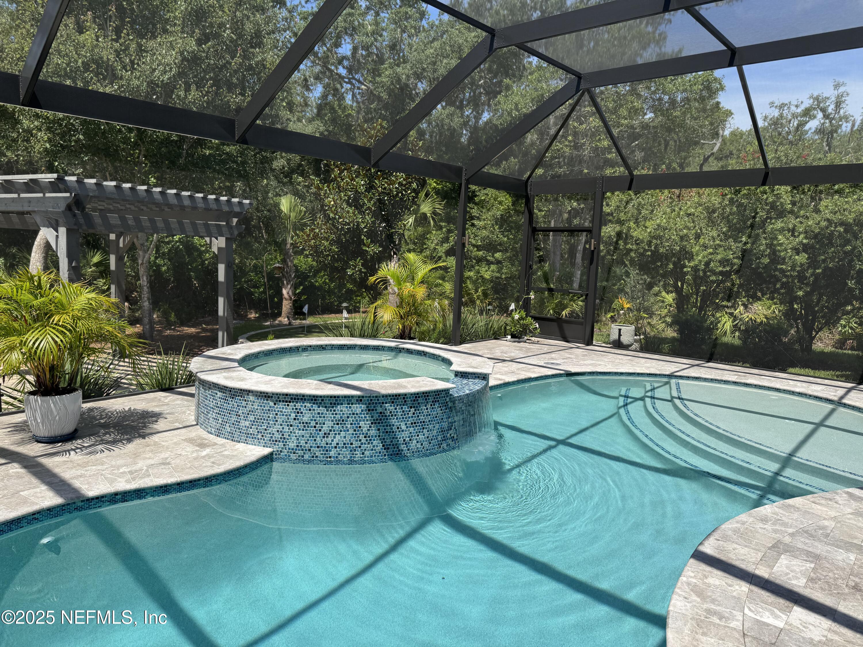 121 SENORA Court