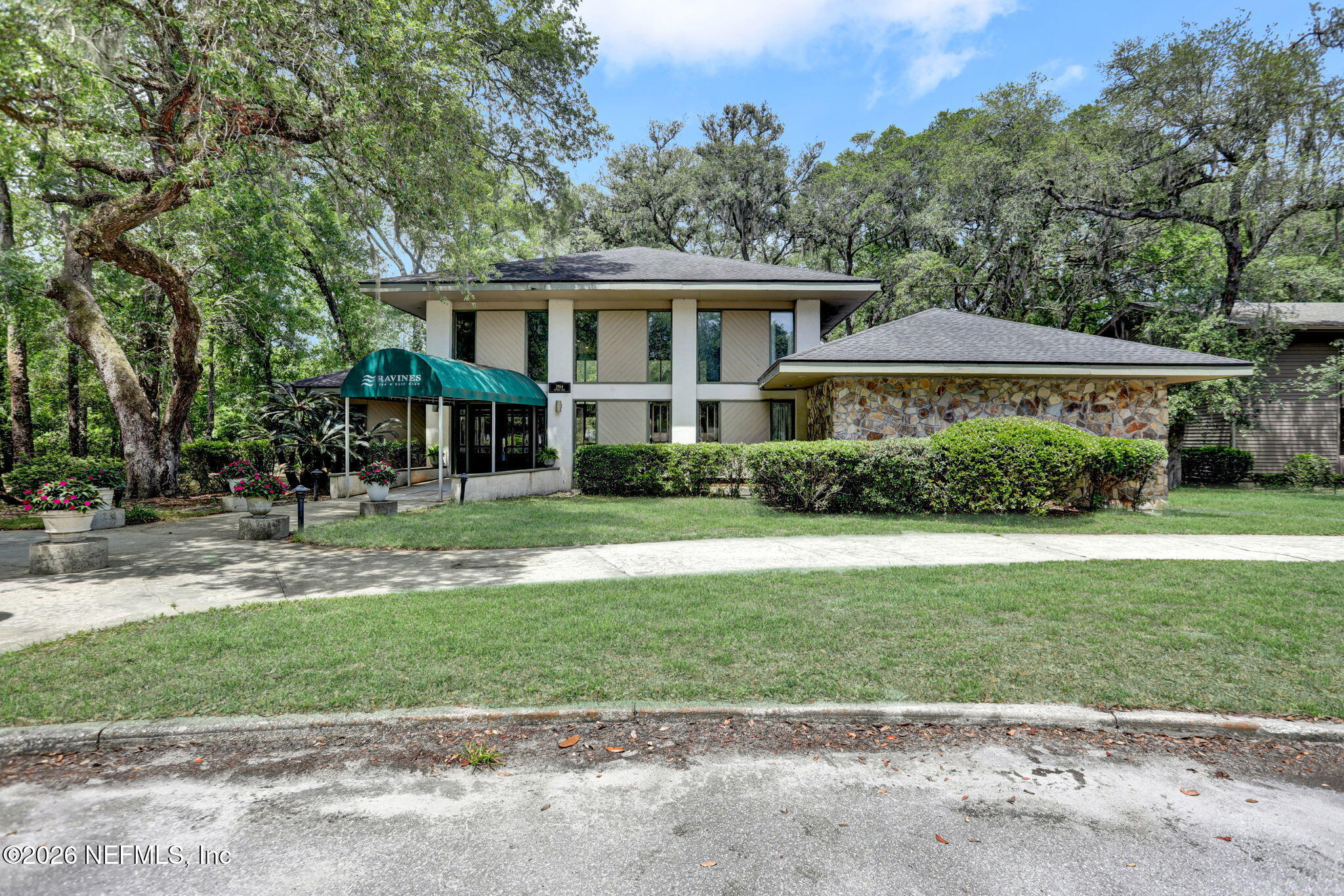 2954 RAVINES Road