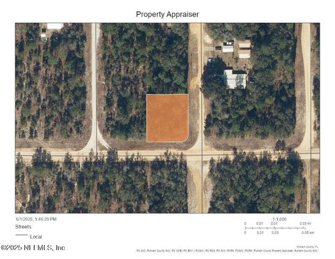 250 13TH Street Interlachen FL 32148