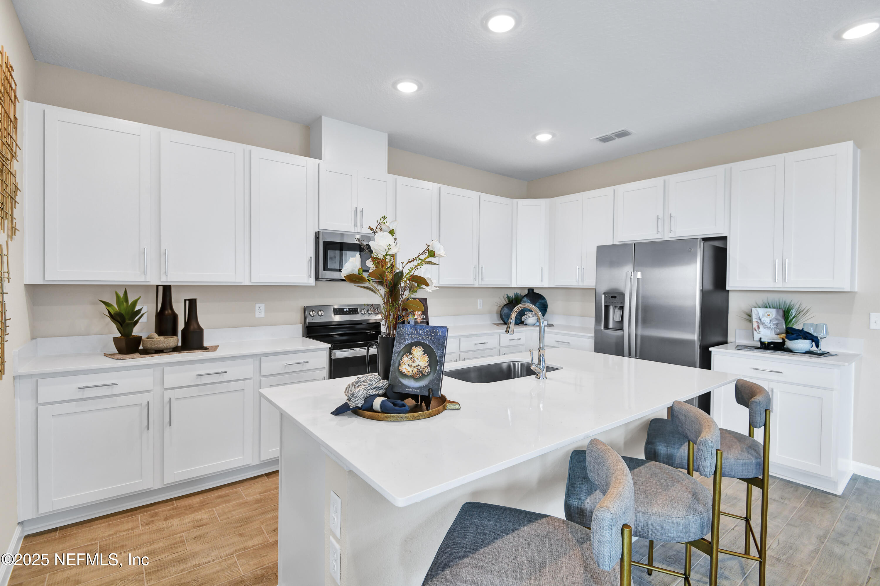 1767 CARNELIAN Street