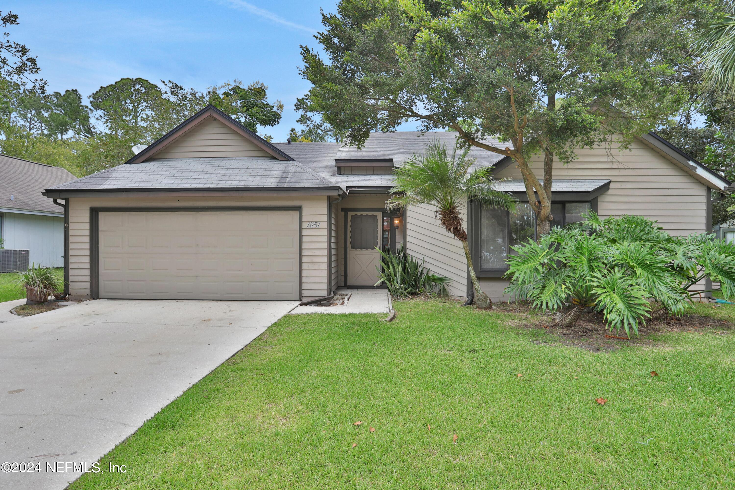 Jacksonville, FL home for sale located at 11151 Stoney Point Lane W, Jacksonville, FL 32257
