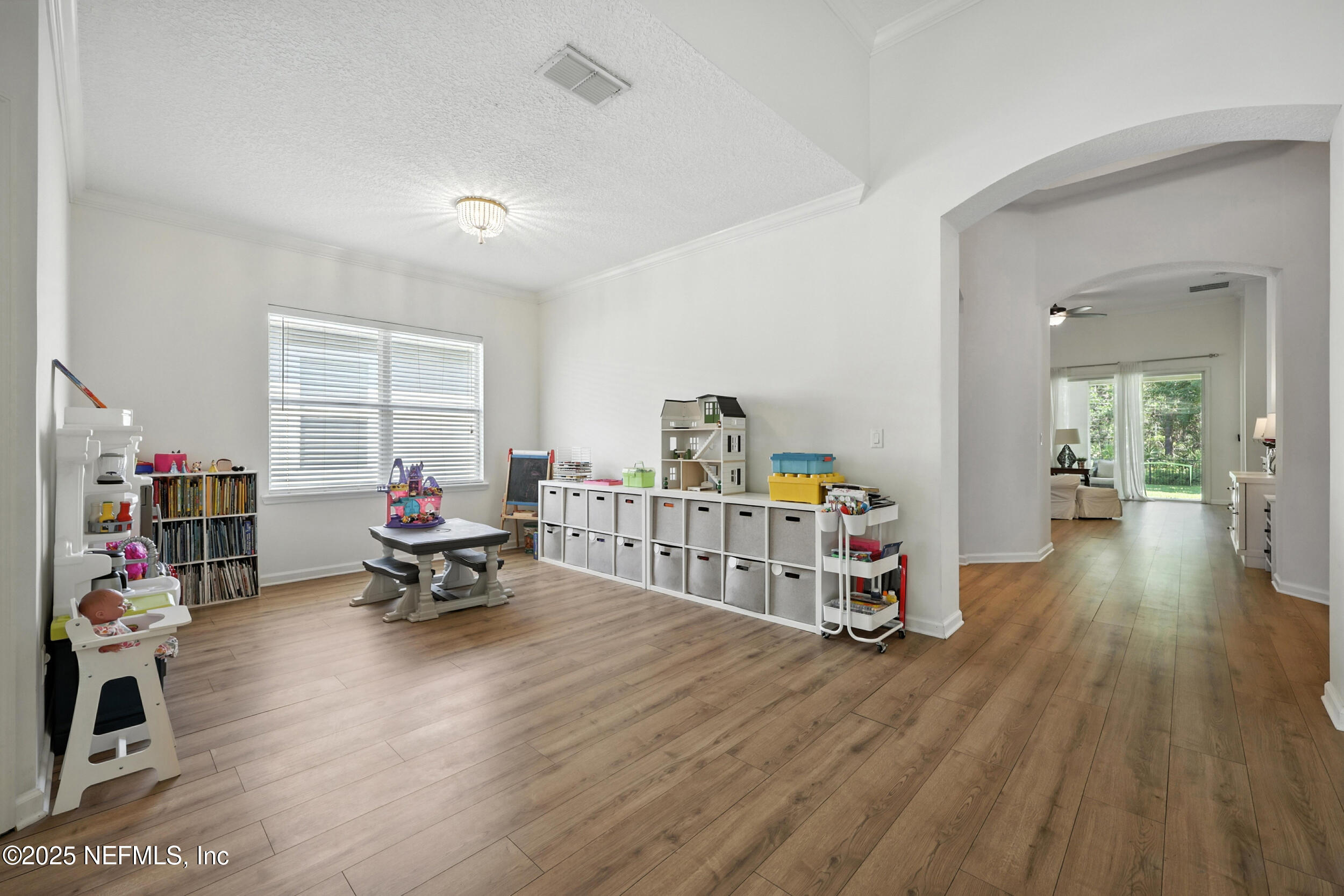 6105 CALADESI Court