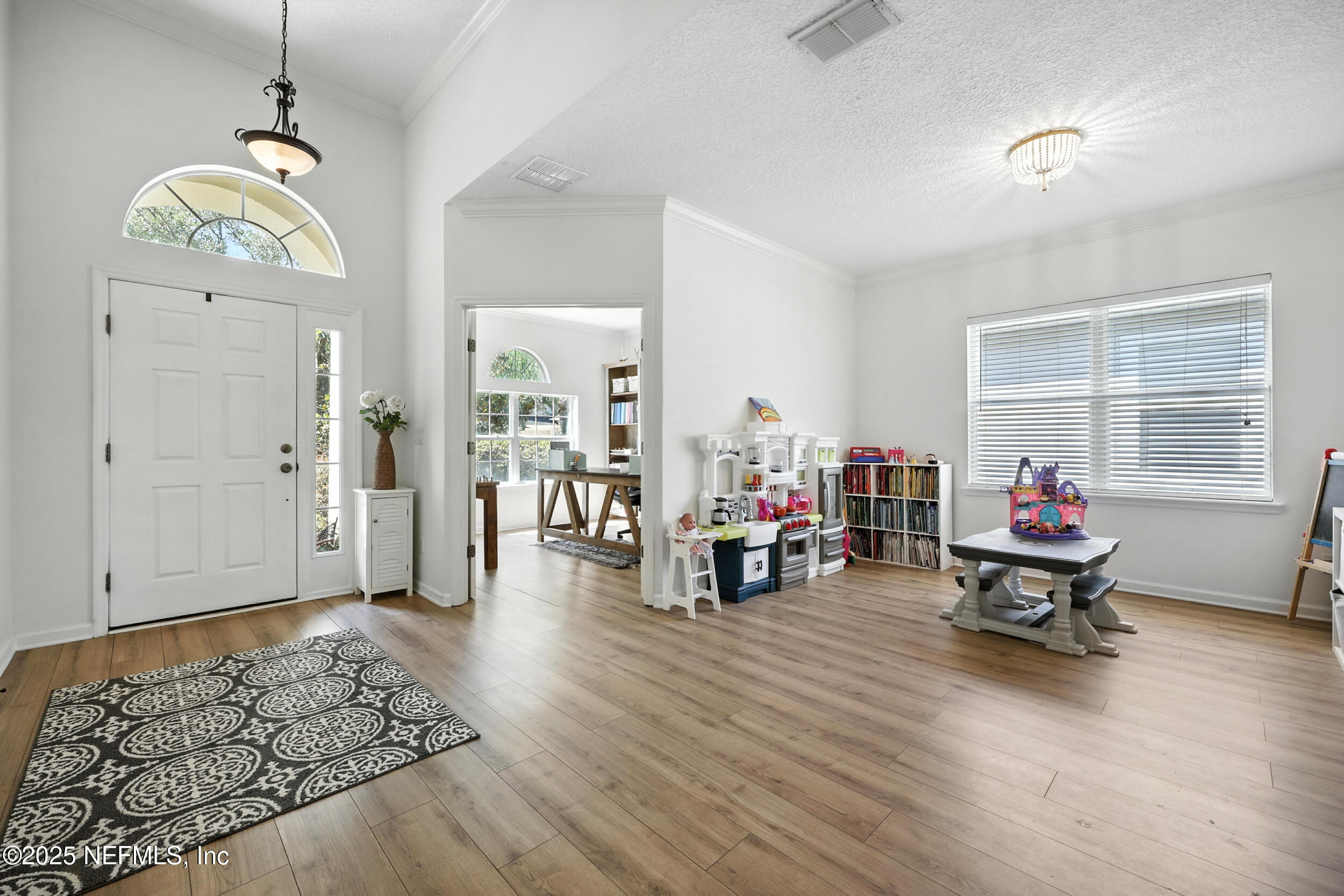 6105 CALADESI Court