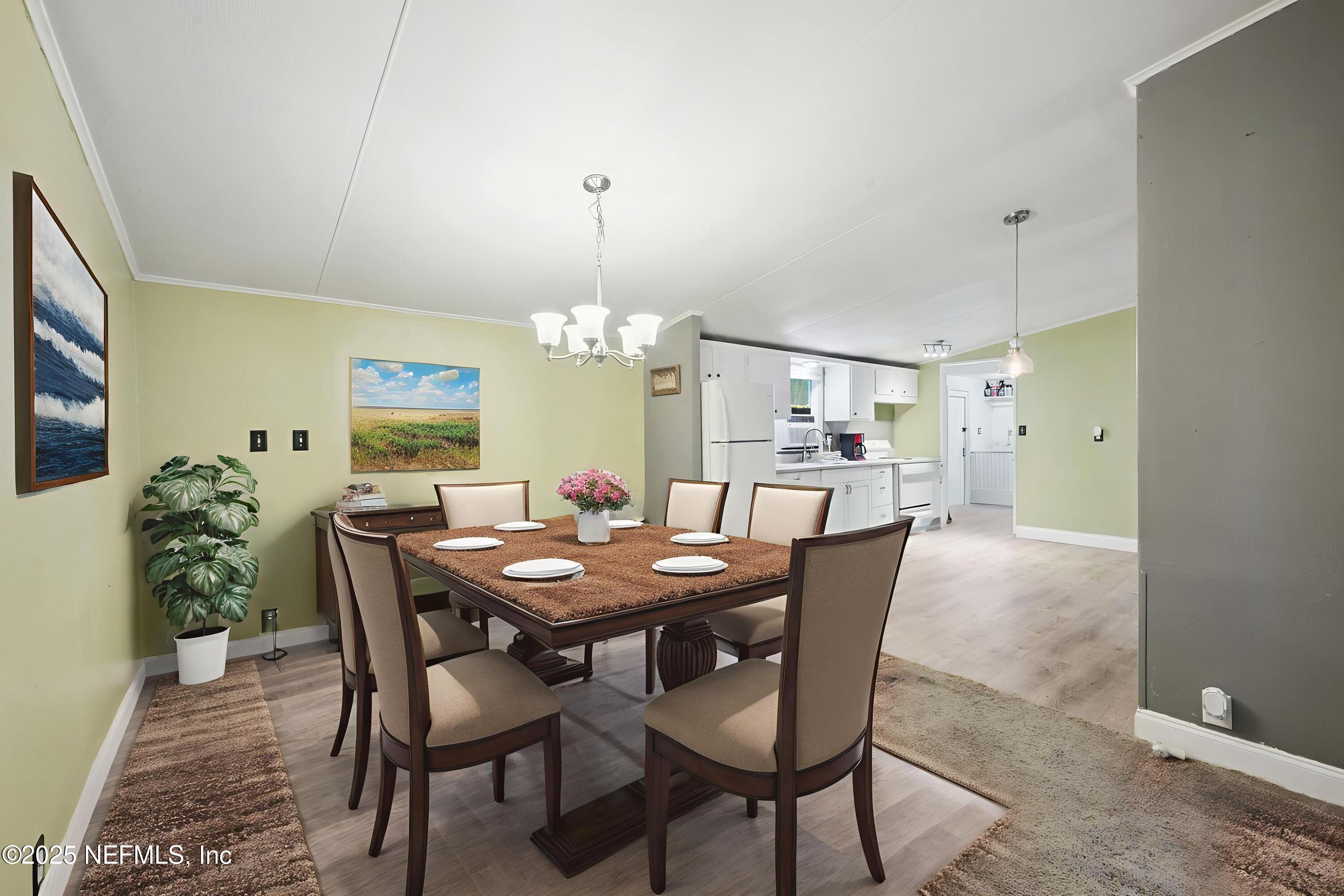 5996 PINE CREEK Drive