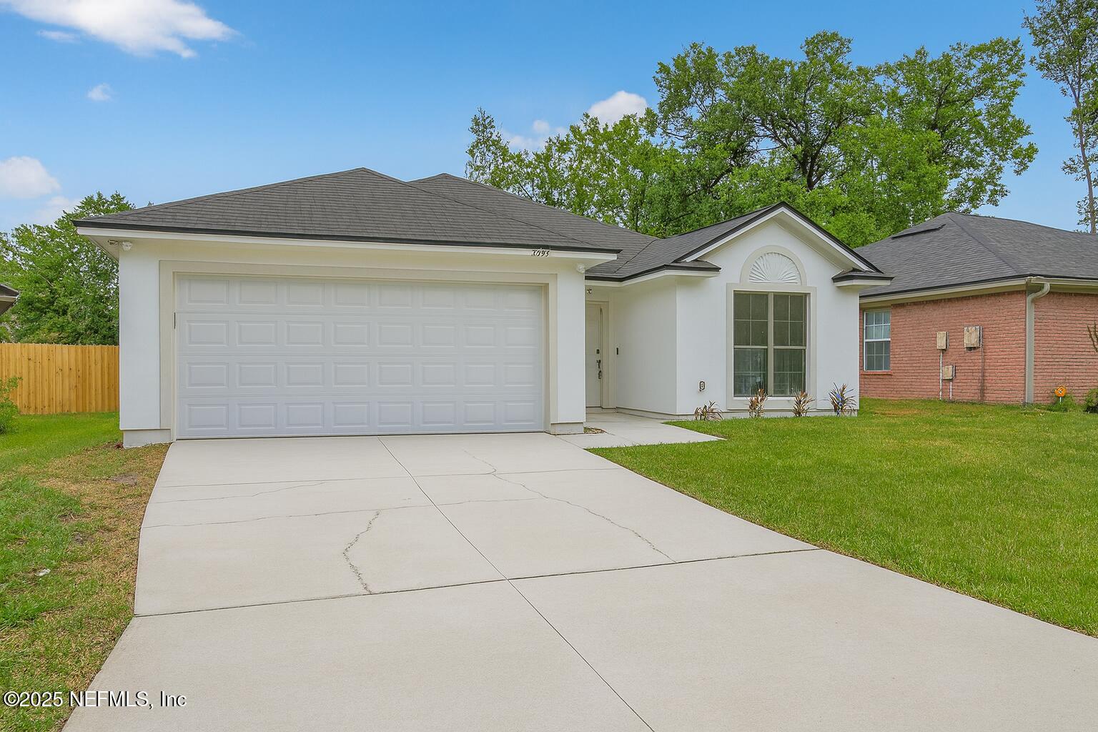 1664 SPRING OAKS Lane