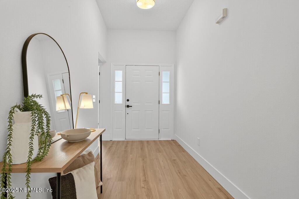 1664 SPRING OAKS Lane