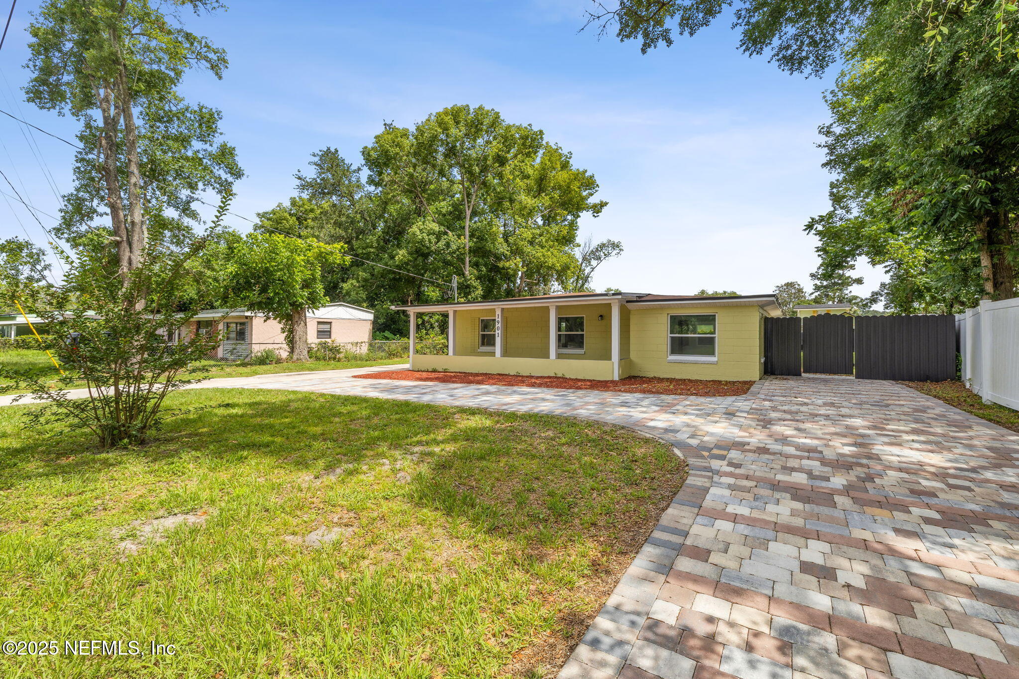 1901 FOREST HILLS Road