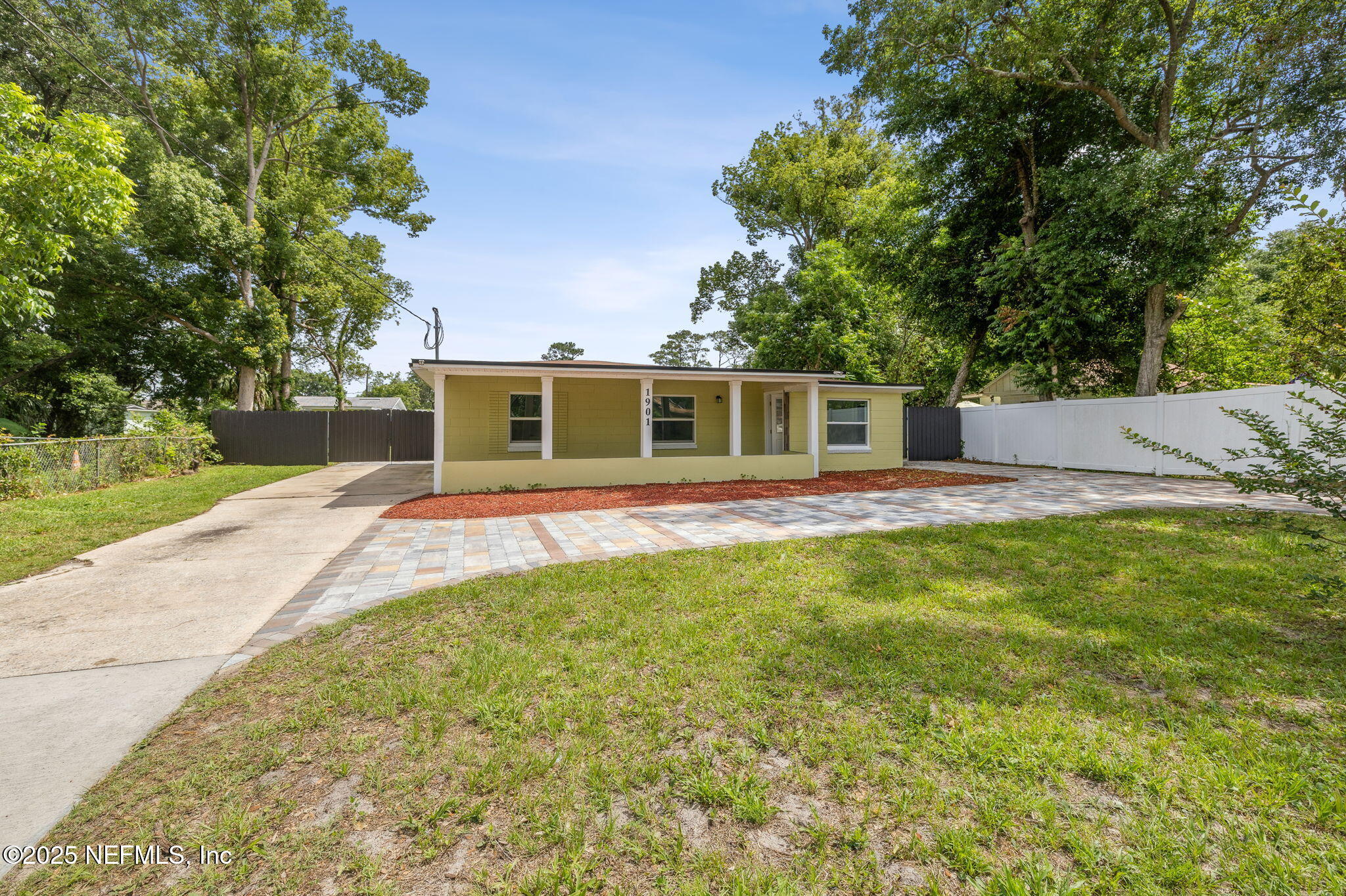 1901 FOREST HILLS Road