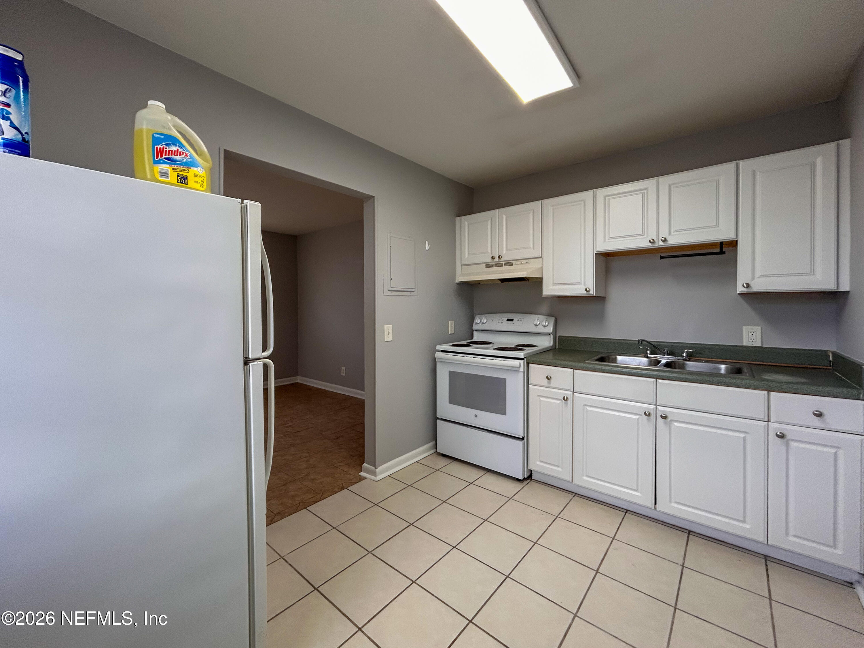 1122 WOODRUFF Avenue 21