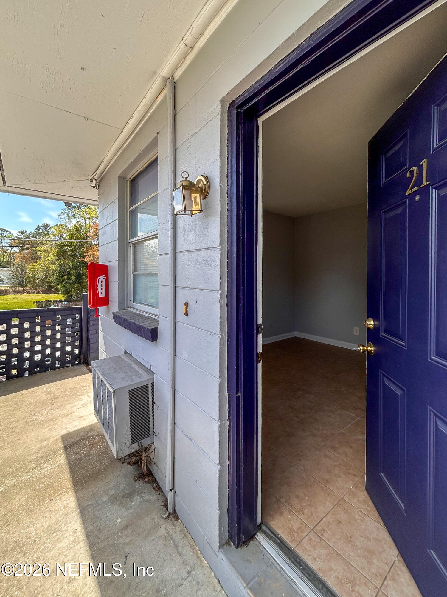 1122 WOODRUFF Avenue 21