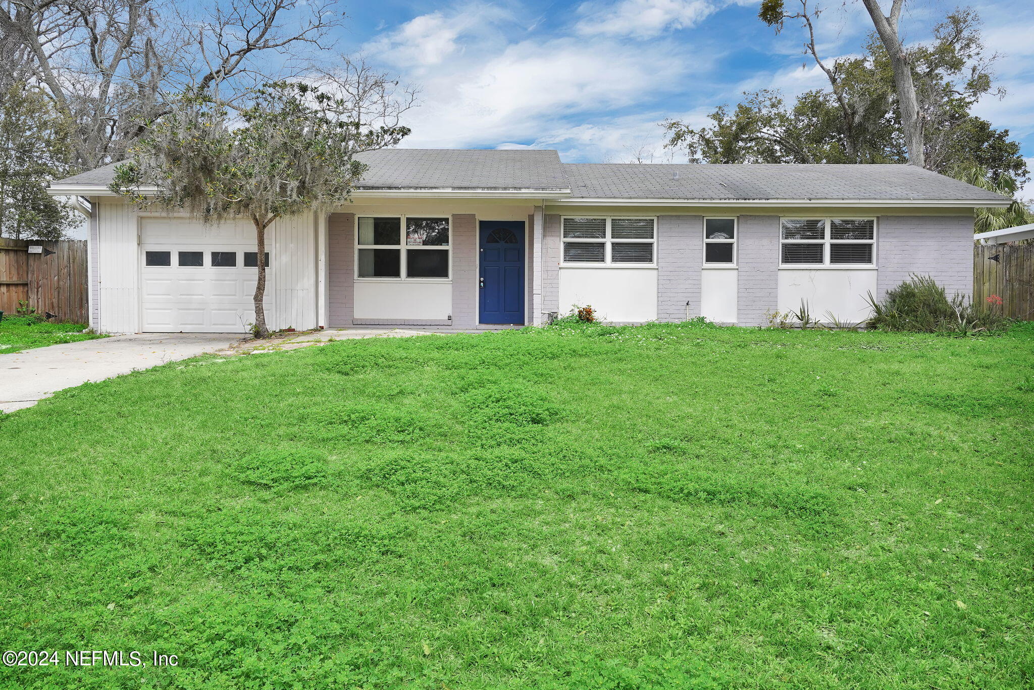 Jacksonville Beach, FL home for sale located at 1621 2ND Avenue N, Jacksonville Beach, FL 32250