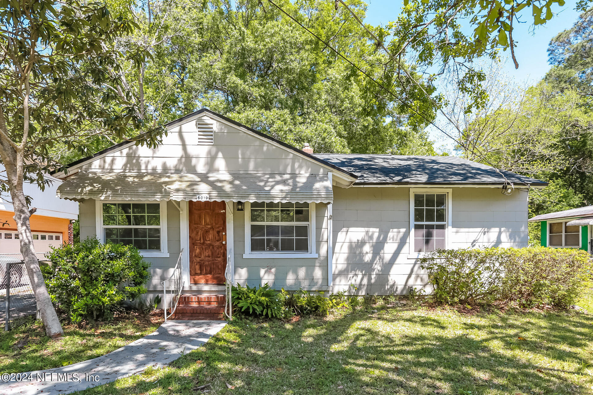 Jacksonville, FL home for sale located at 5019 Campenella Drive, Jacksonville, FL 32209