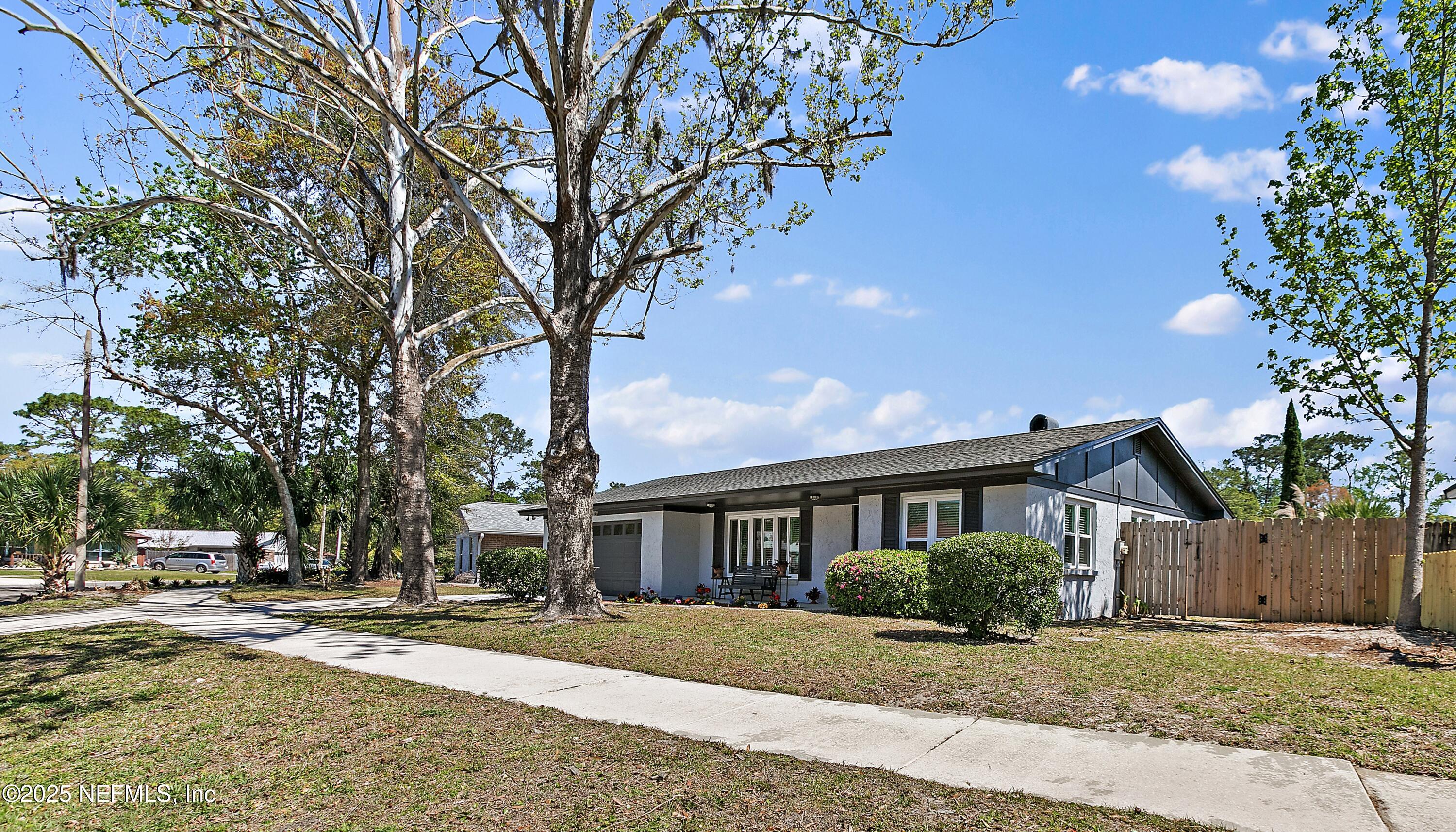 4645 TARA WOODS DRIVE Drive E