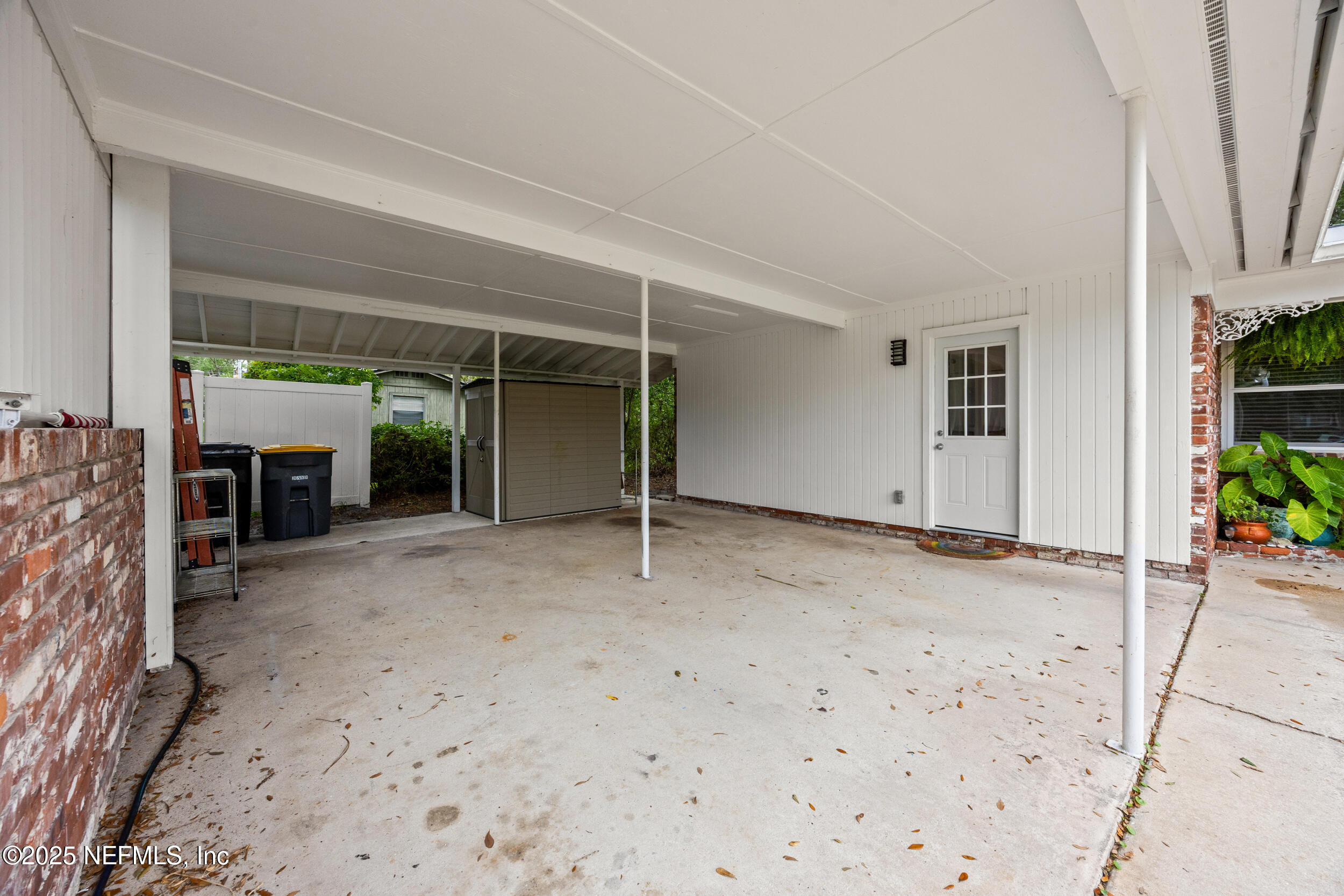 3008 MADRID Avenue E