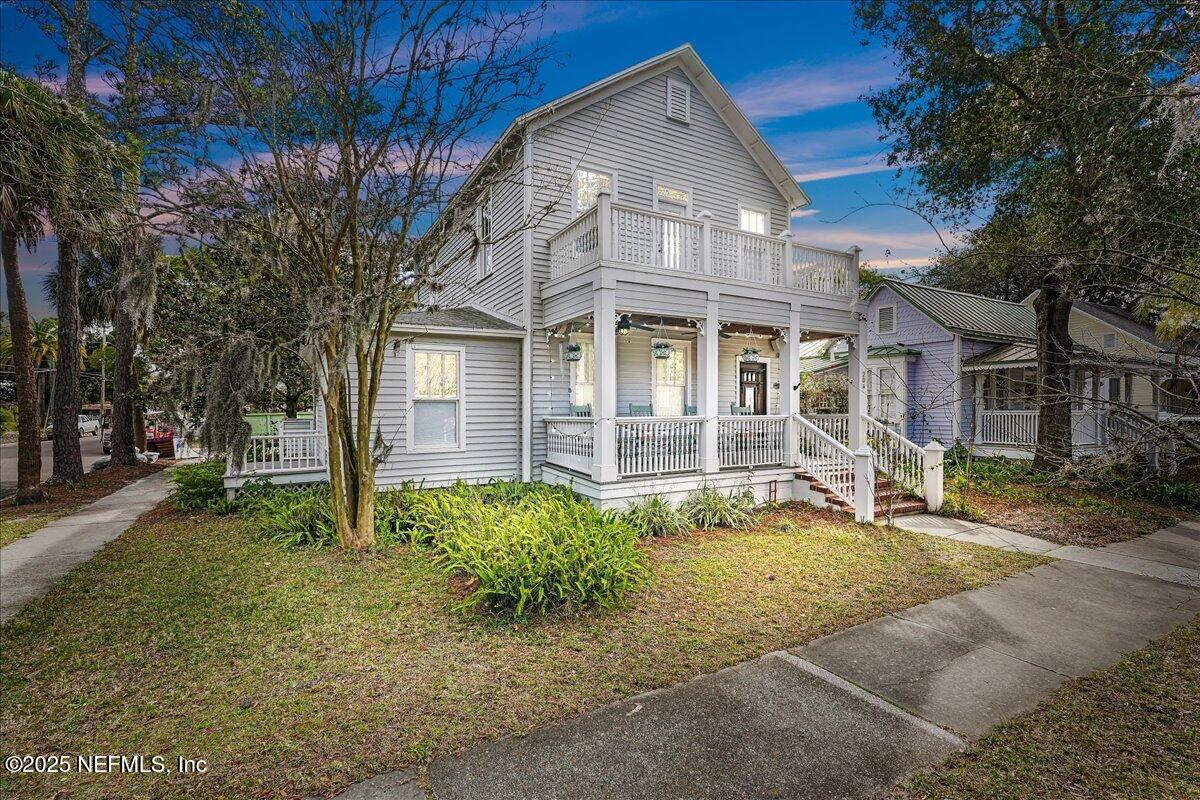 204 S 6TH Street