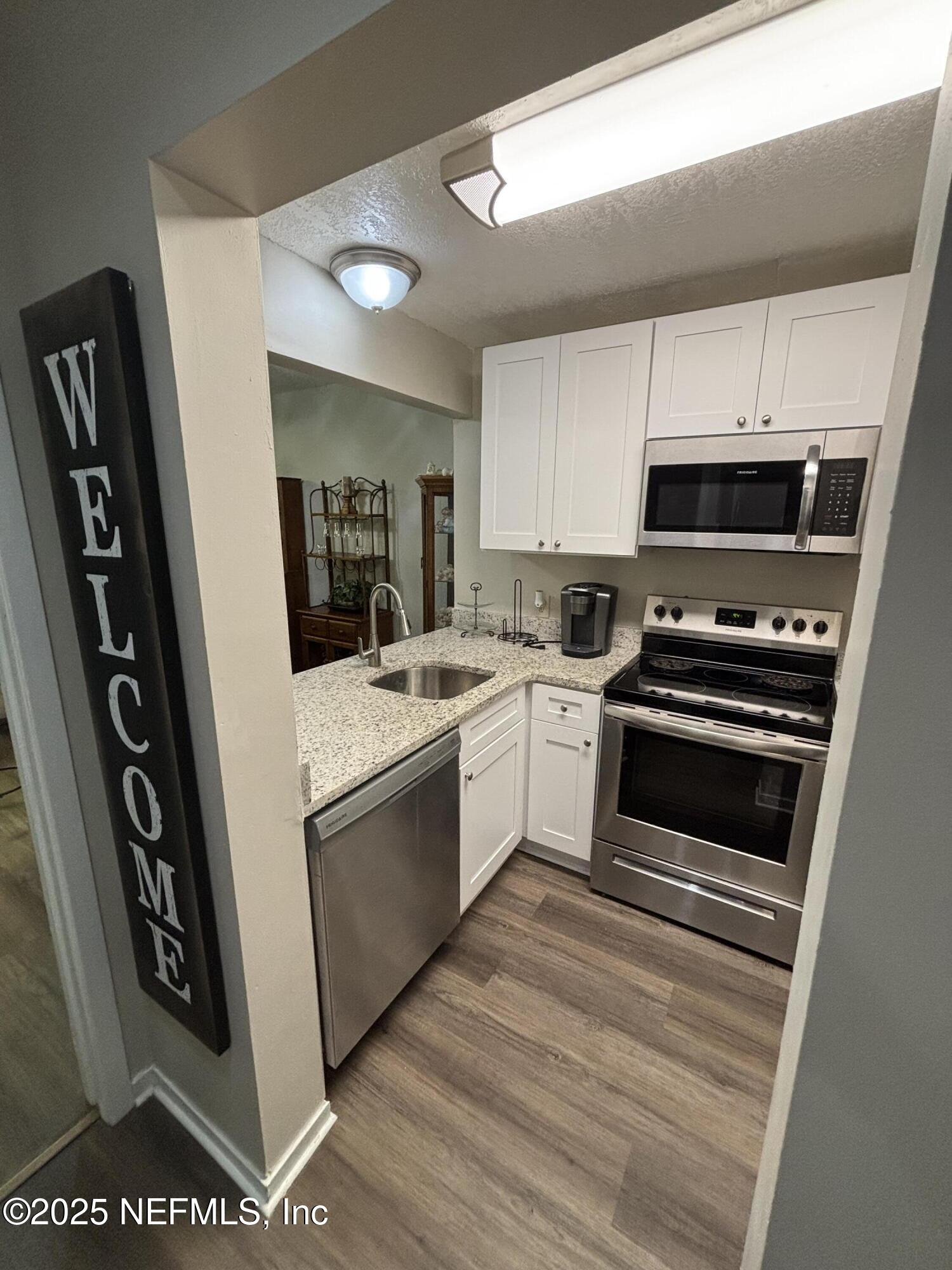 2990 RAVINES Road 1428