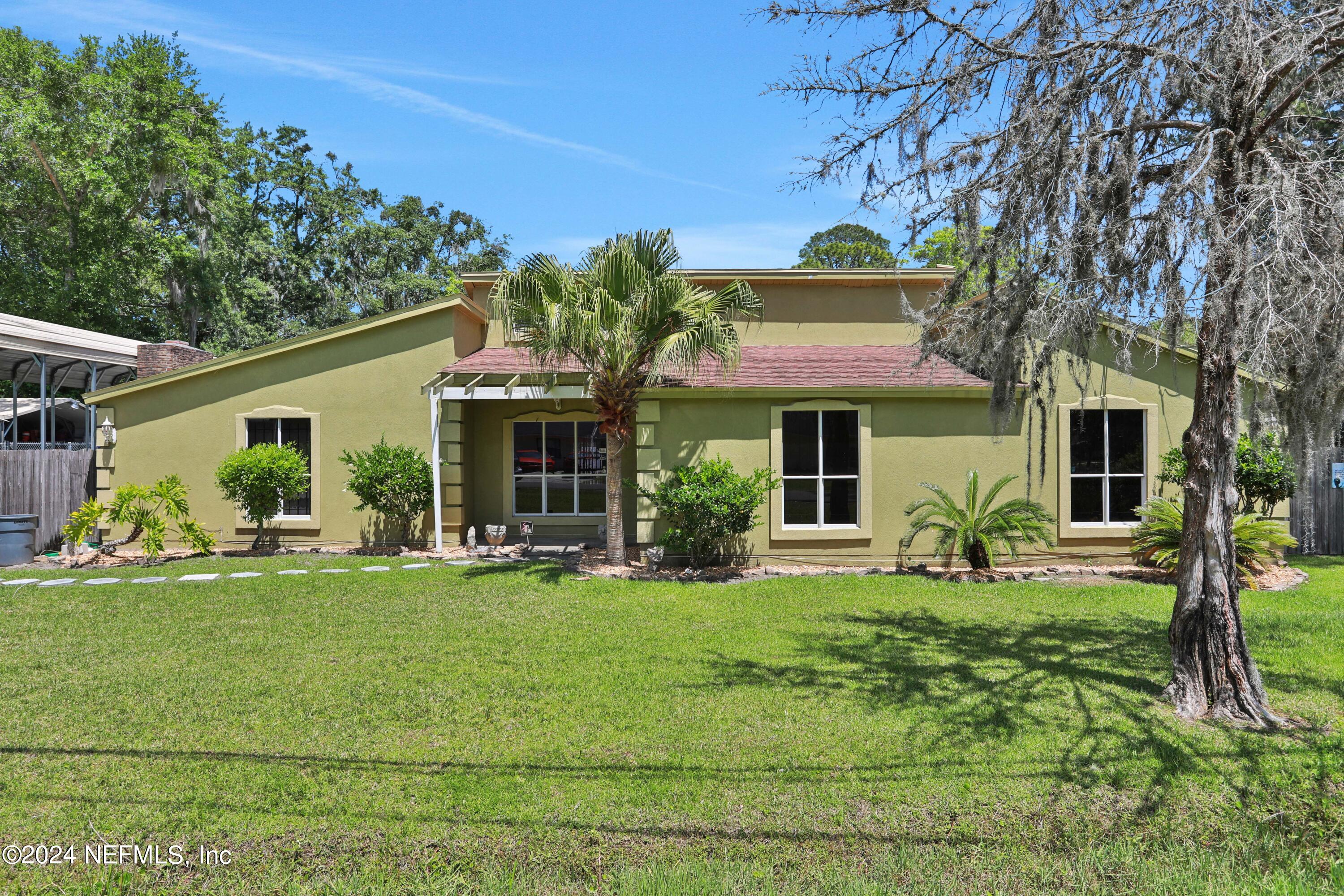 Jacksonville, FL home for sale located at 9615 Carbondale Drive W, Jacksonville, FL 32208