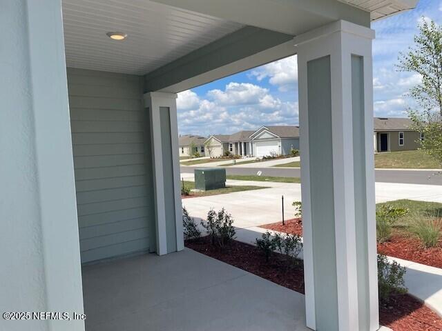 12771 RUBBER FIG Terrace