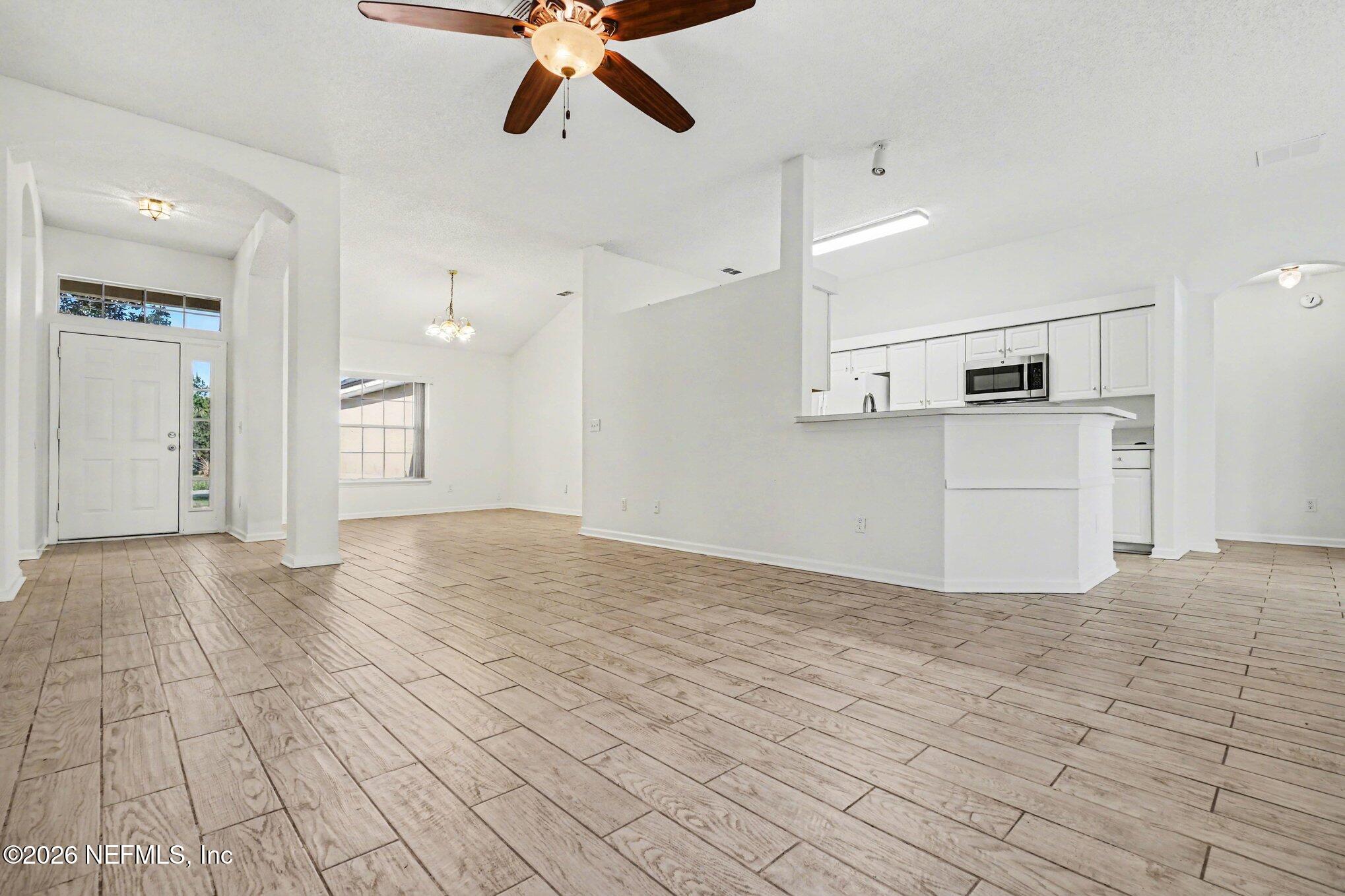 1821 HEARTPINE Drive