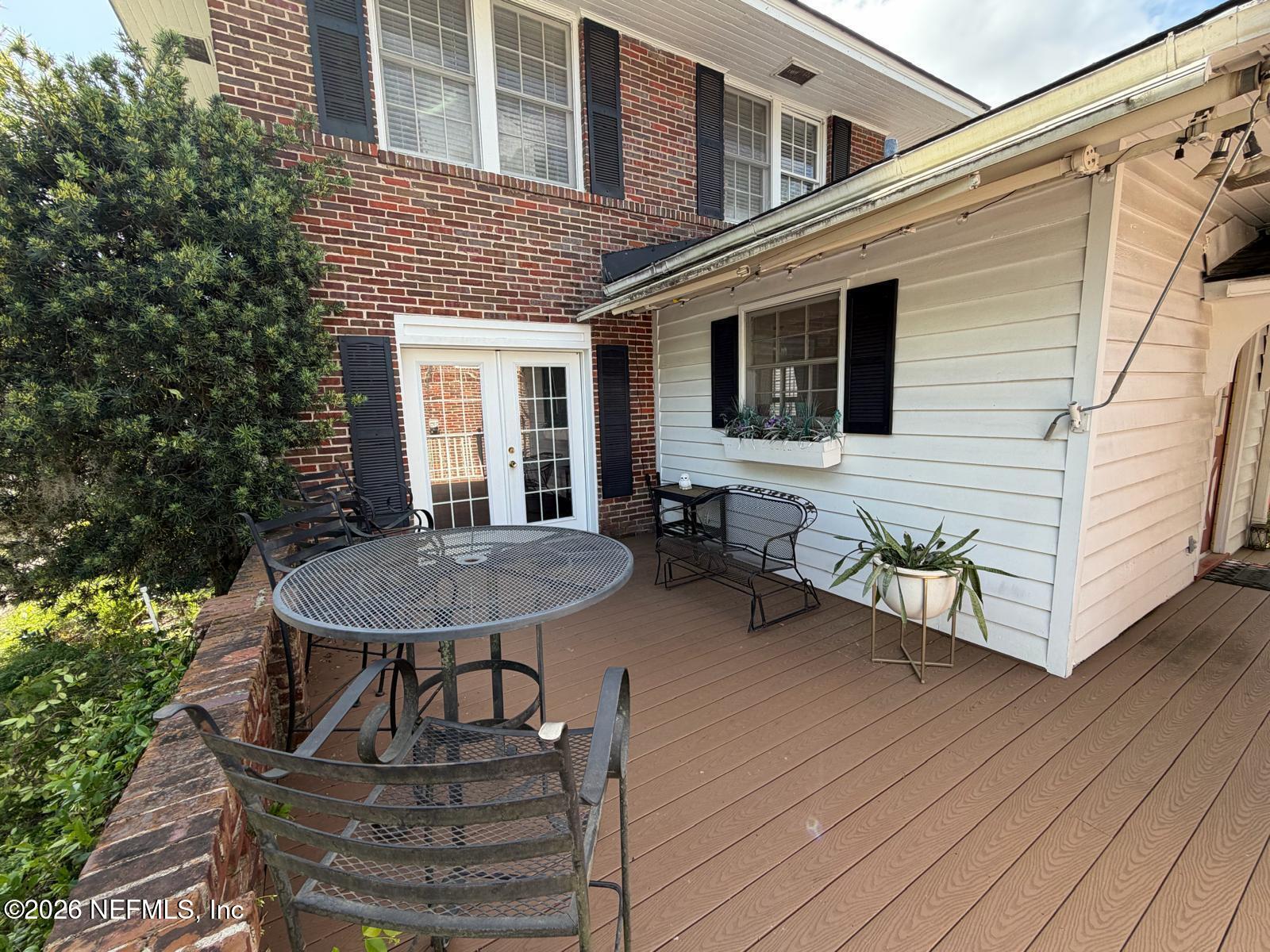 1820 VAN WERT Avenue