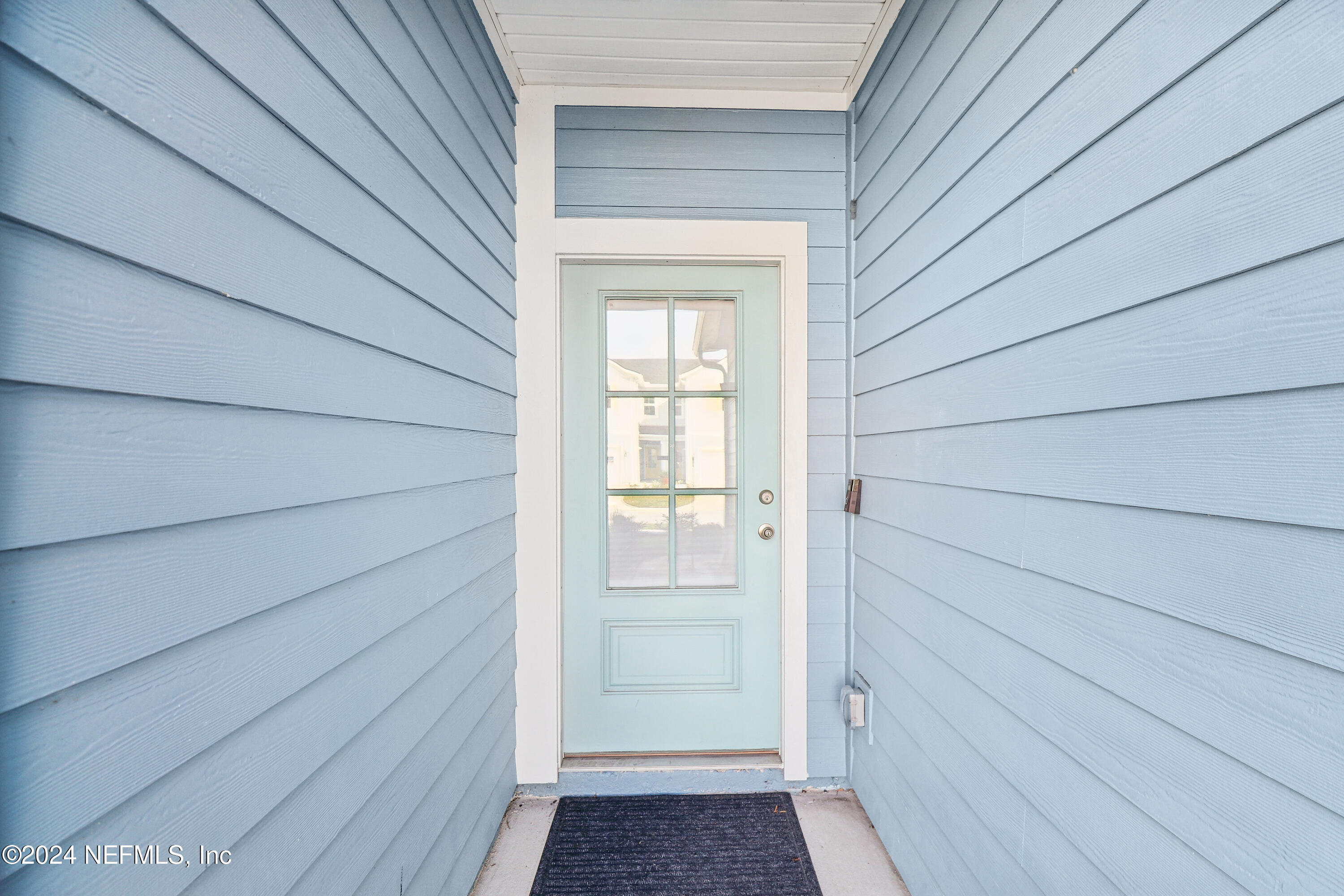 260 BRANDON LAKES Drive