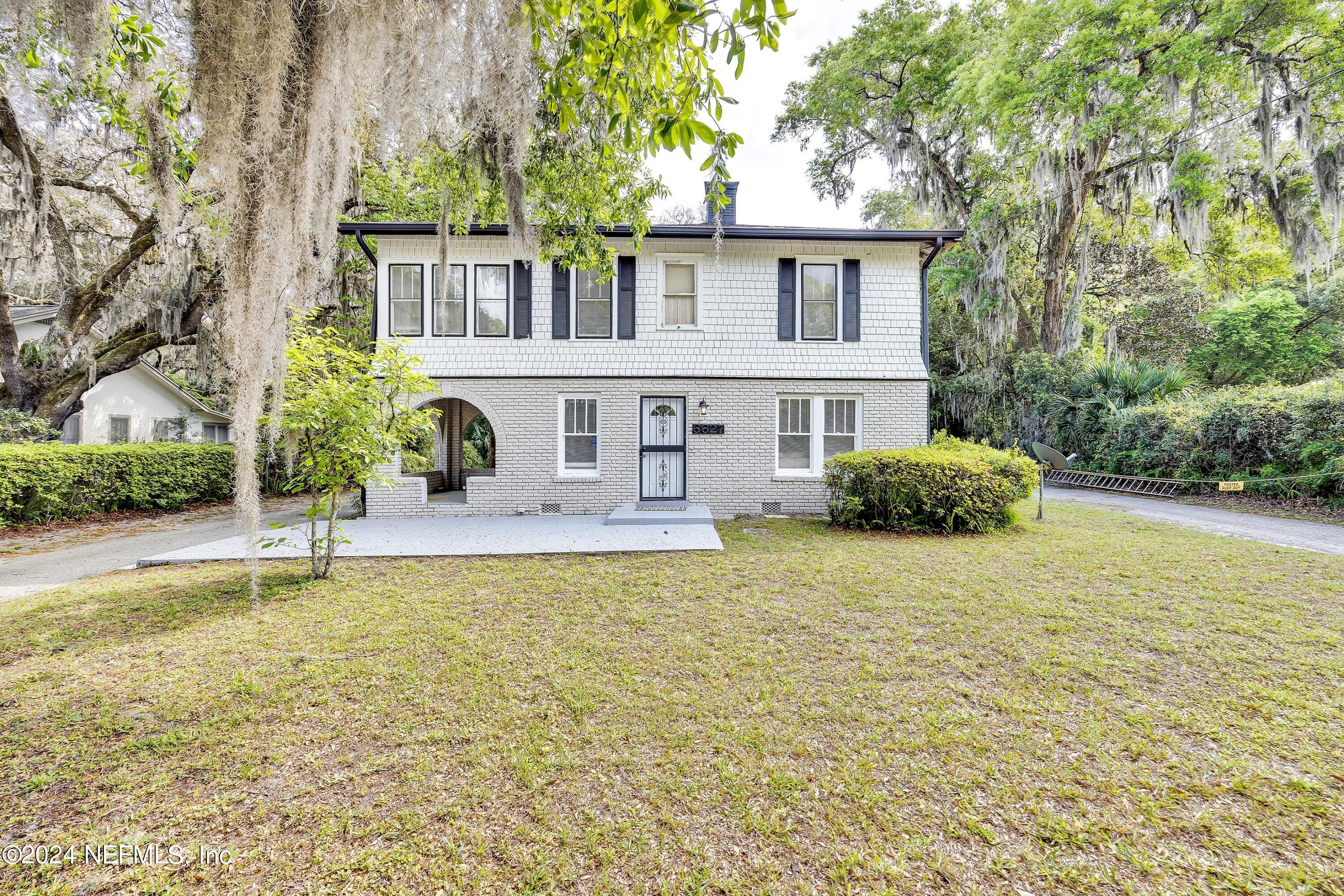 Jacksonville, FL home for sale located at 6627 Oakwood Street, Jacksonville, FL 32208