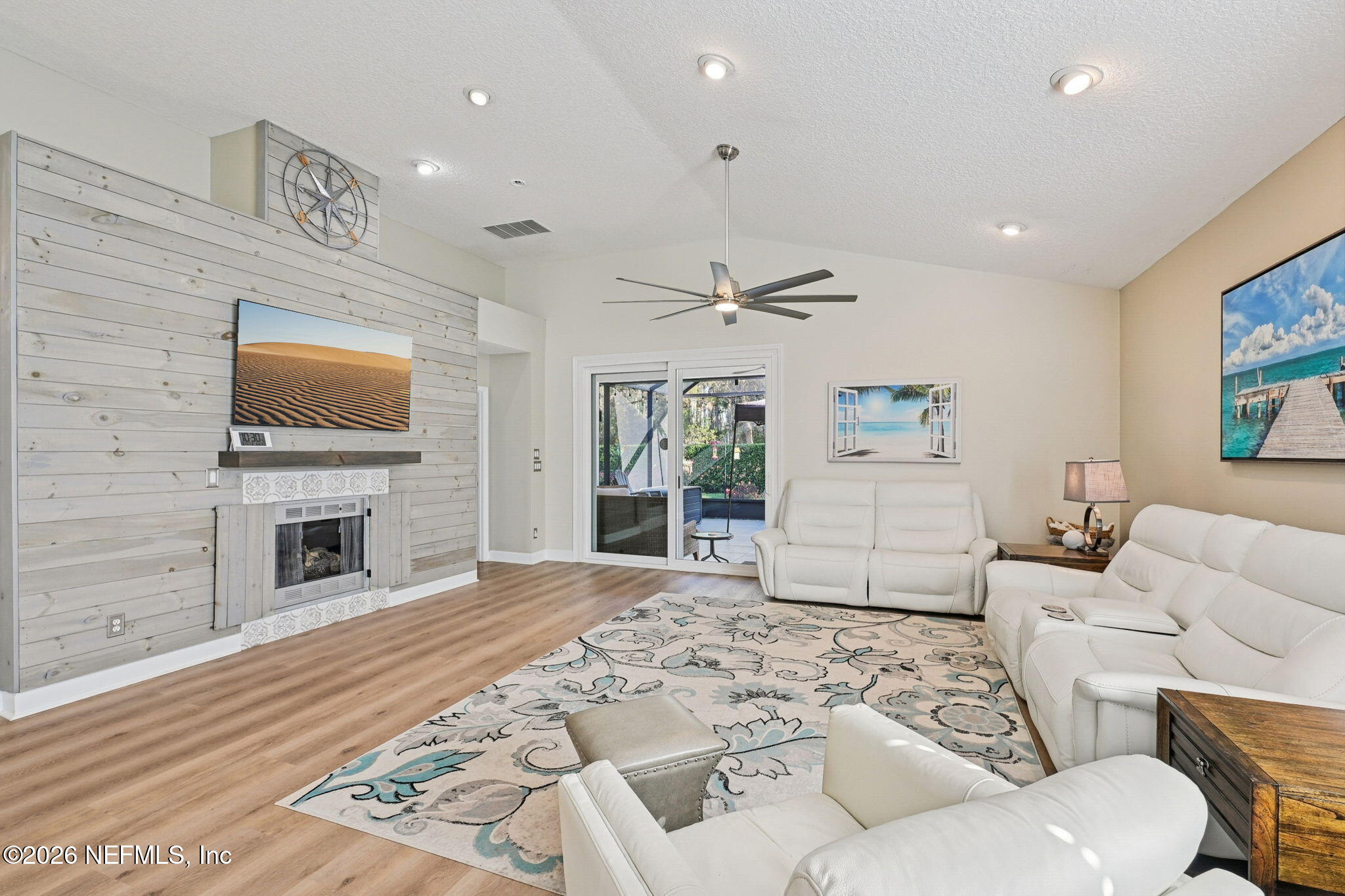 1328 BARRINGTON Circle