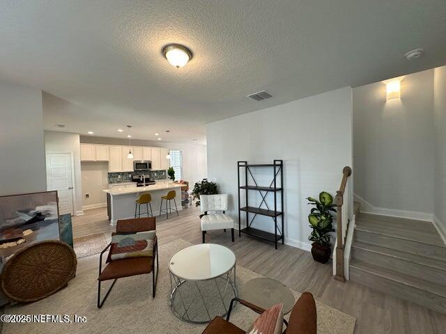 2945 FLEUR Lane