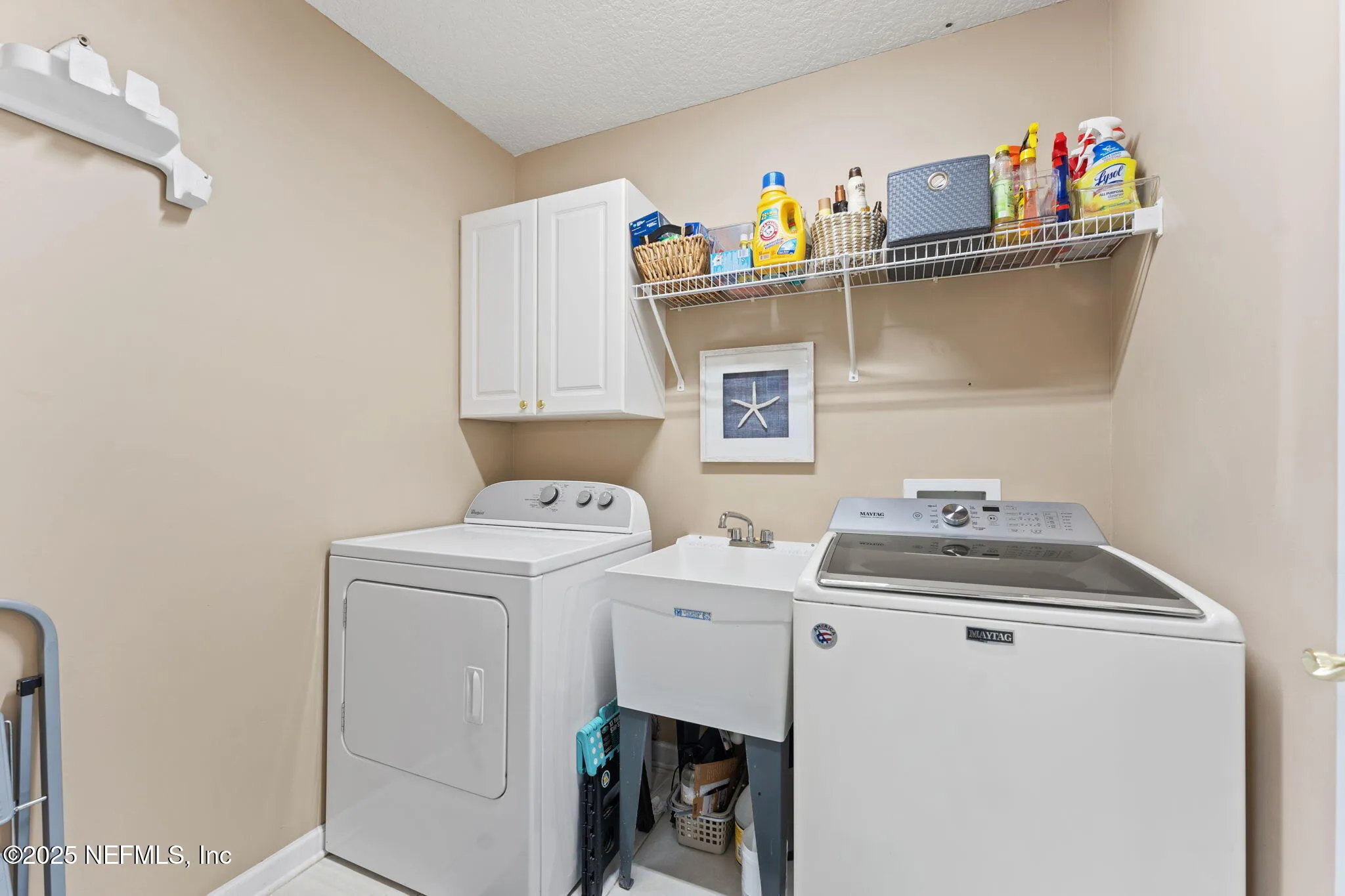 Jacksonville, Florida 32224, United States, 3 Bedrooms Bedrooms, ,3 BathroomsBathrooms,Residential,Pending,112383