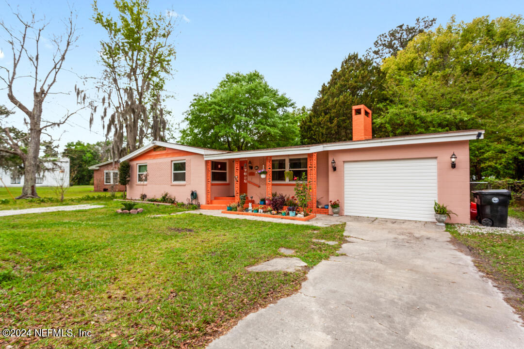 Starke, FL home for sale located at 145 N Orange Street, Starke, FL 32091