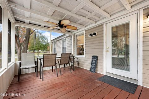 A home in Yulee