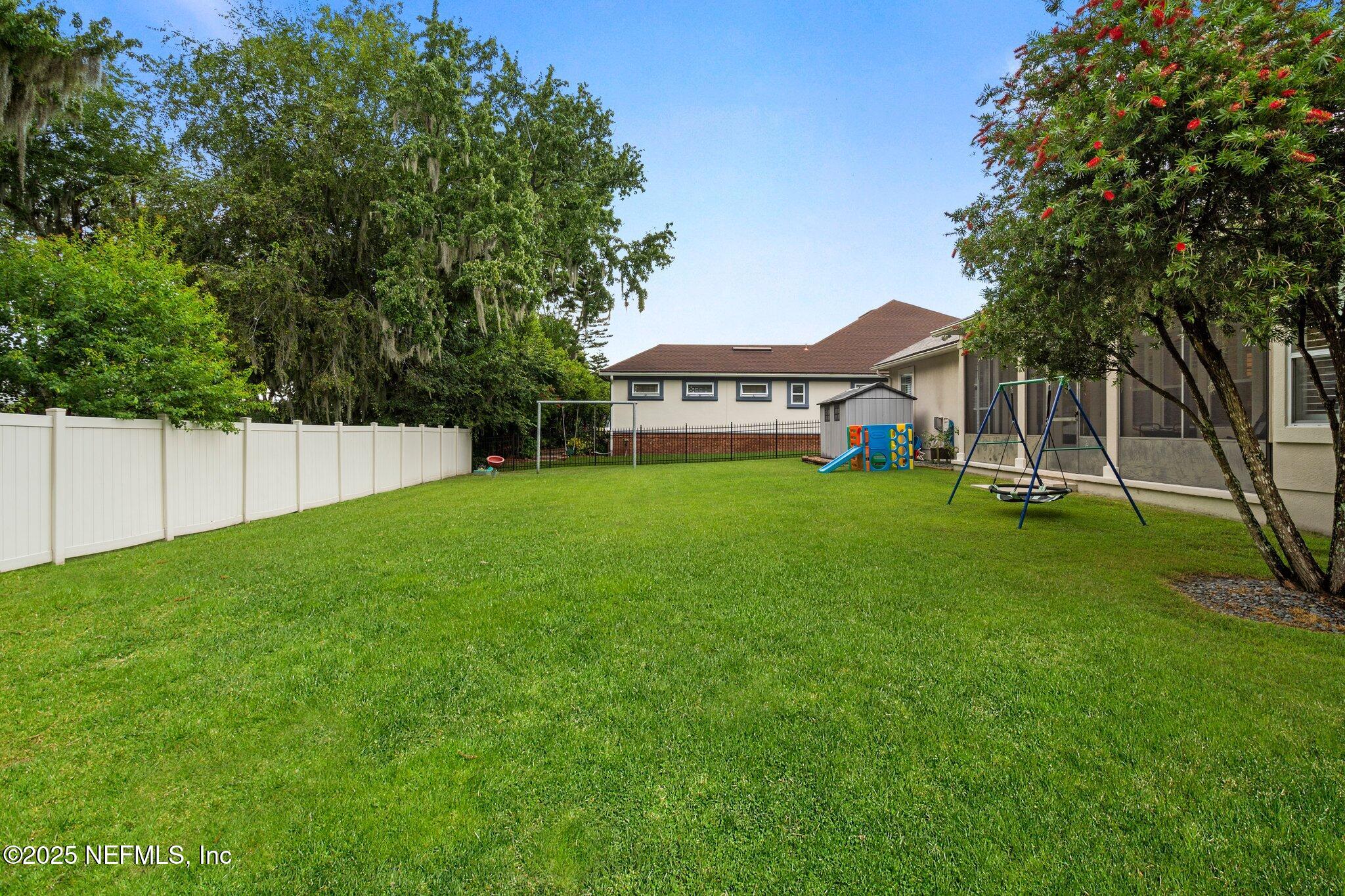 2025 CASTLE POINT Court