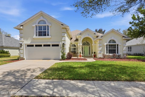 Photo of 14447 CHERRY LAKE Drive W, Jacksonville, FL 32258 (MLS # 2150573)