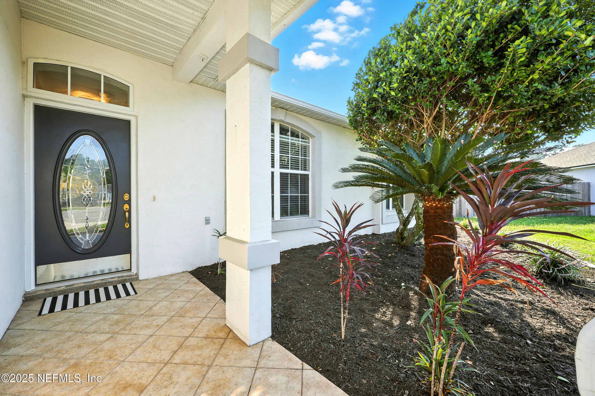 2526 VIBURNUM Court