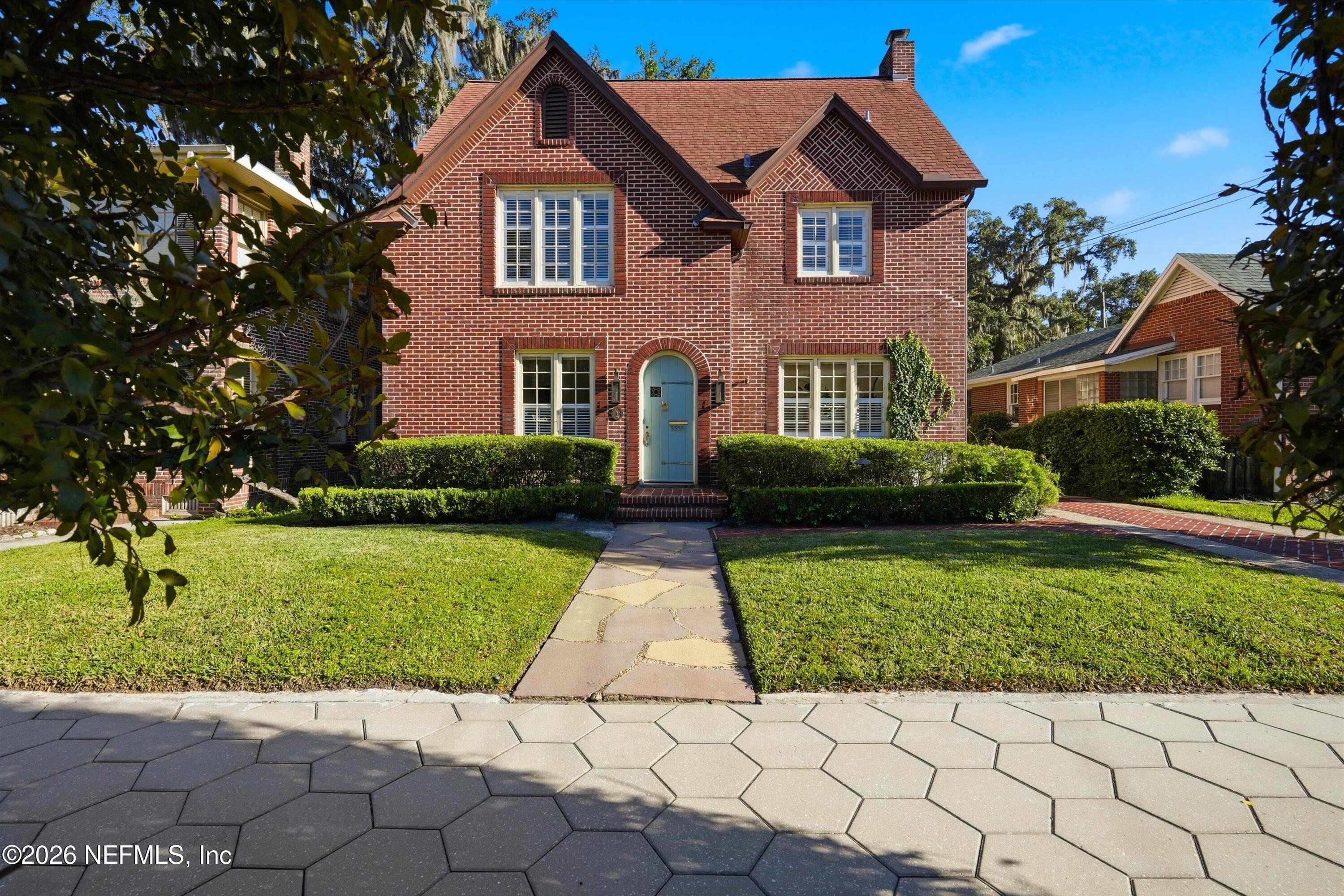 3536 PINE Street
