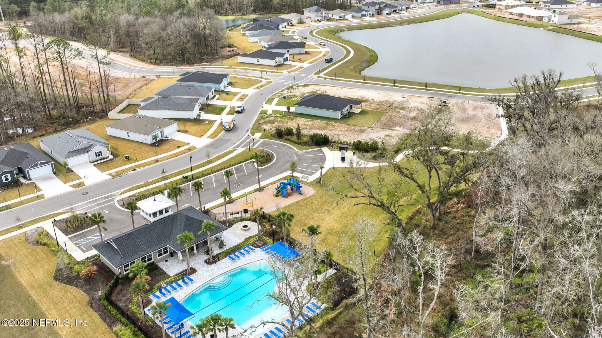 727 HIDDENWOOD Way