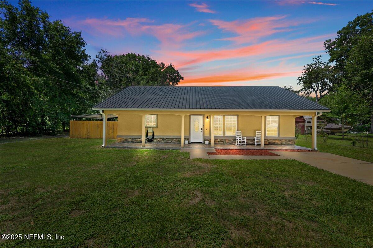 105 OAKWOOD Road