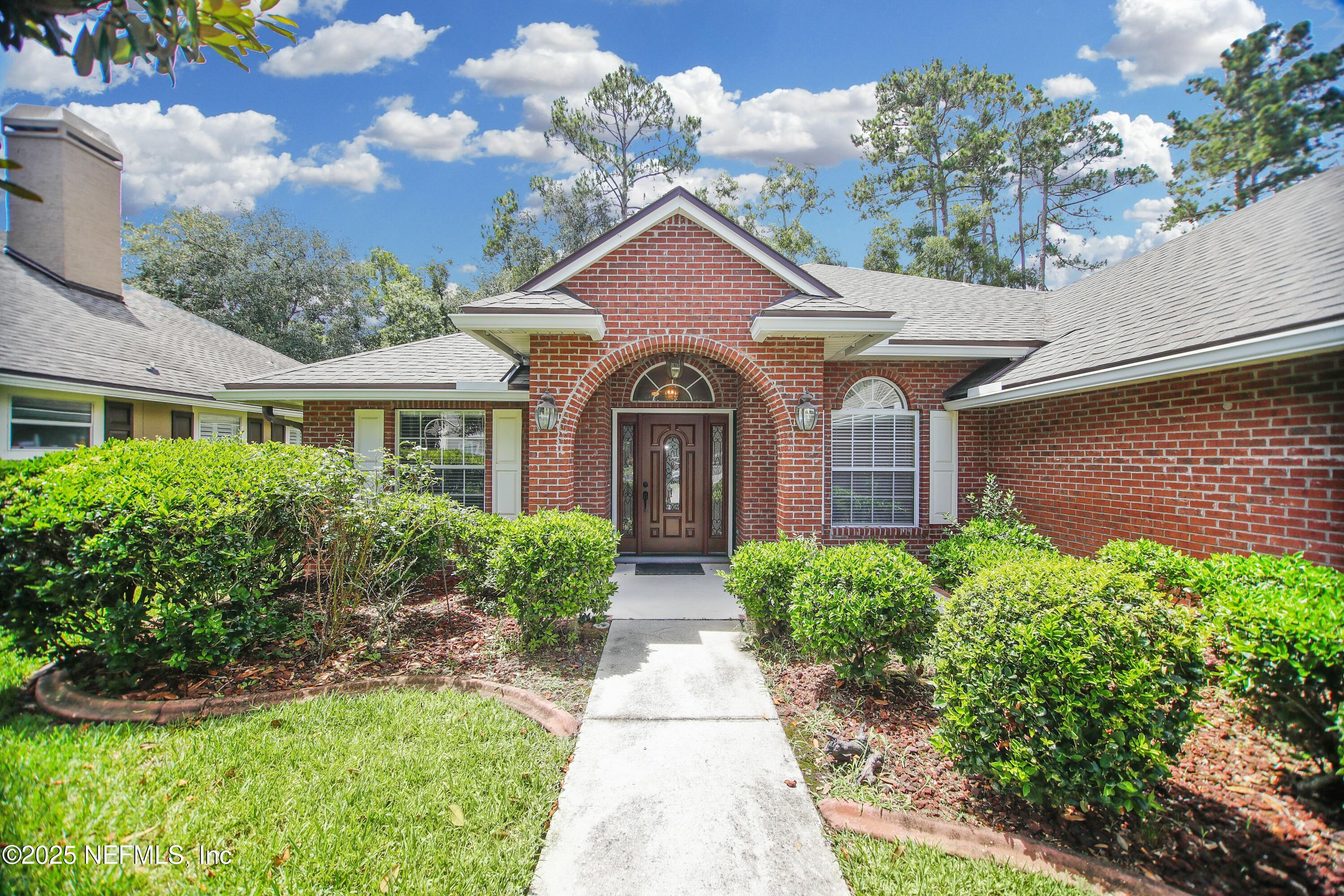 2534 WILLOW CREEK Drive