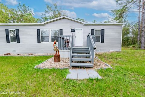 A home in Lake Butler