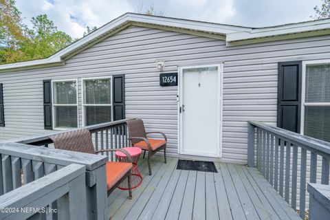 A home in Lake Butler