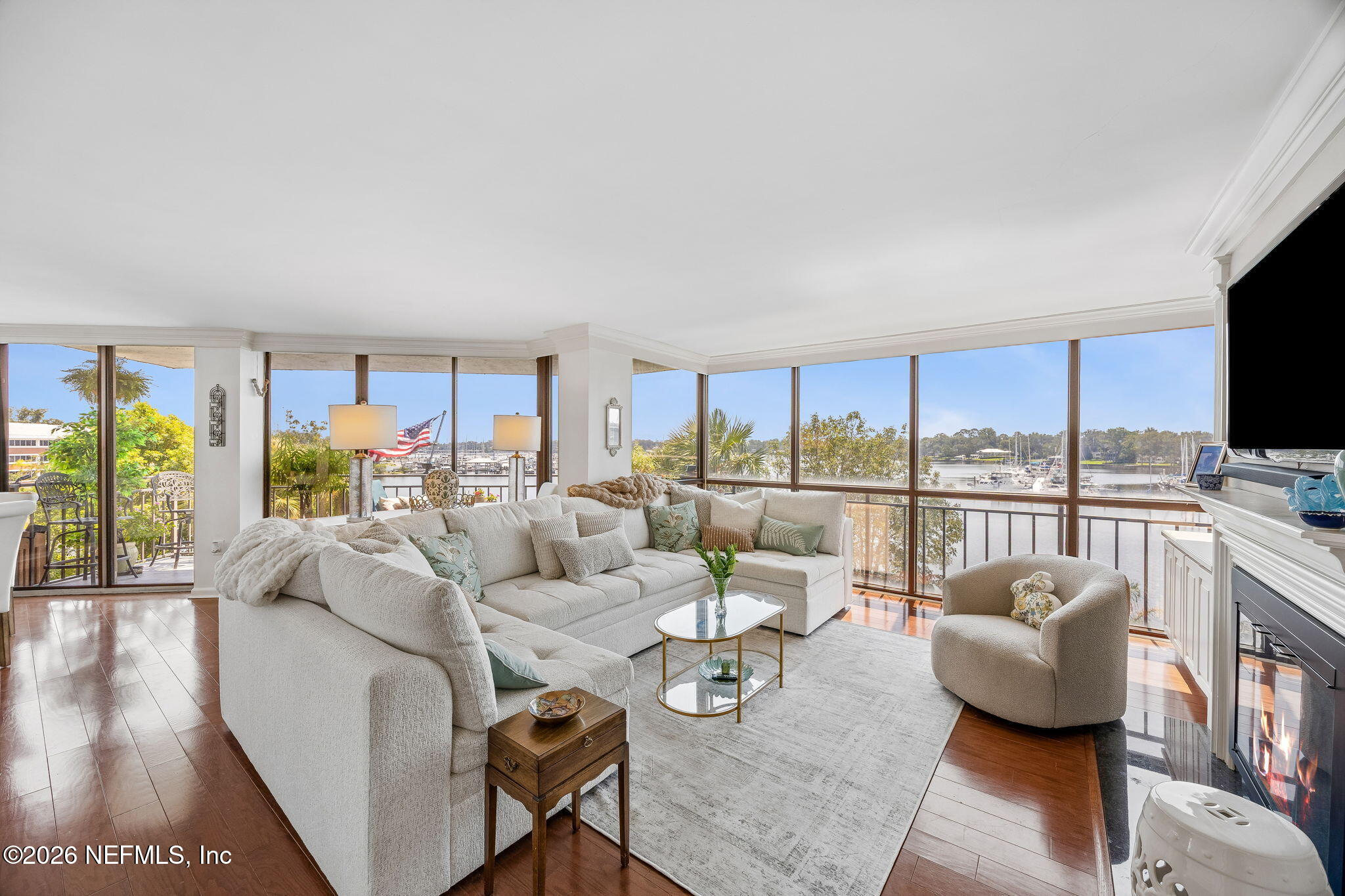 4401 LAKESIDE Drive 303