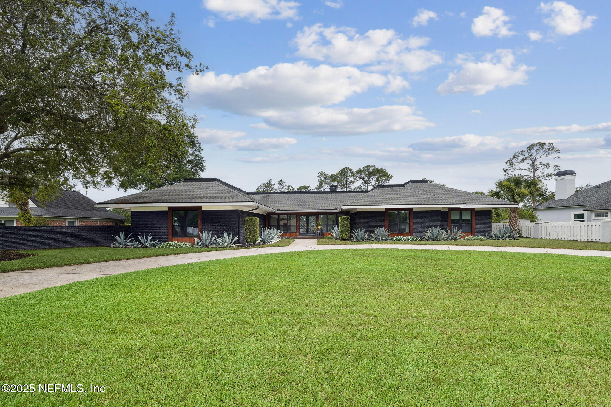 8040 PINE LAKE Road