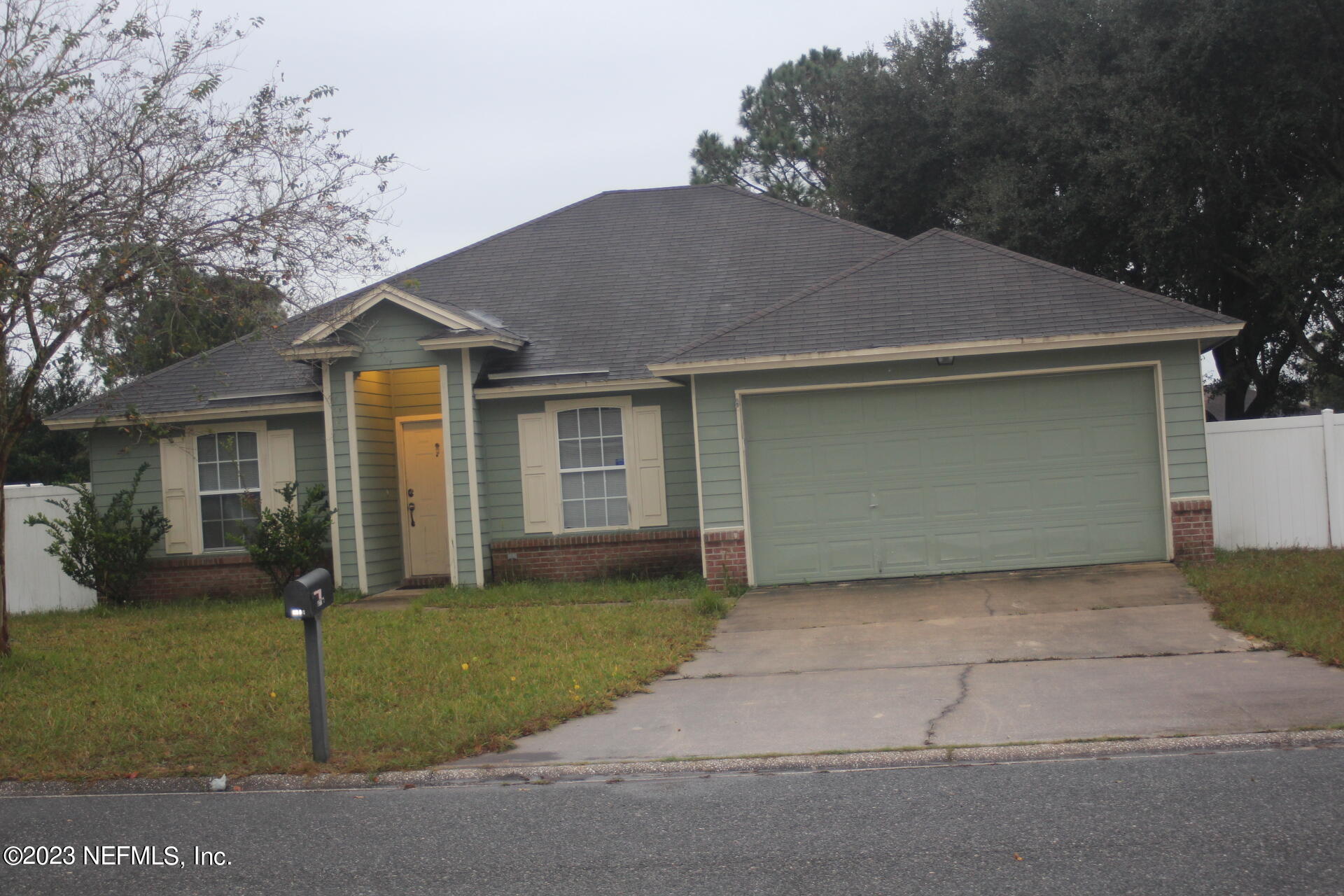 Jacksonville, FL home for sale located at 8528 Star Leaf Court, Jacksonville, FL 32210
