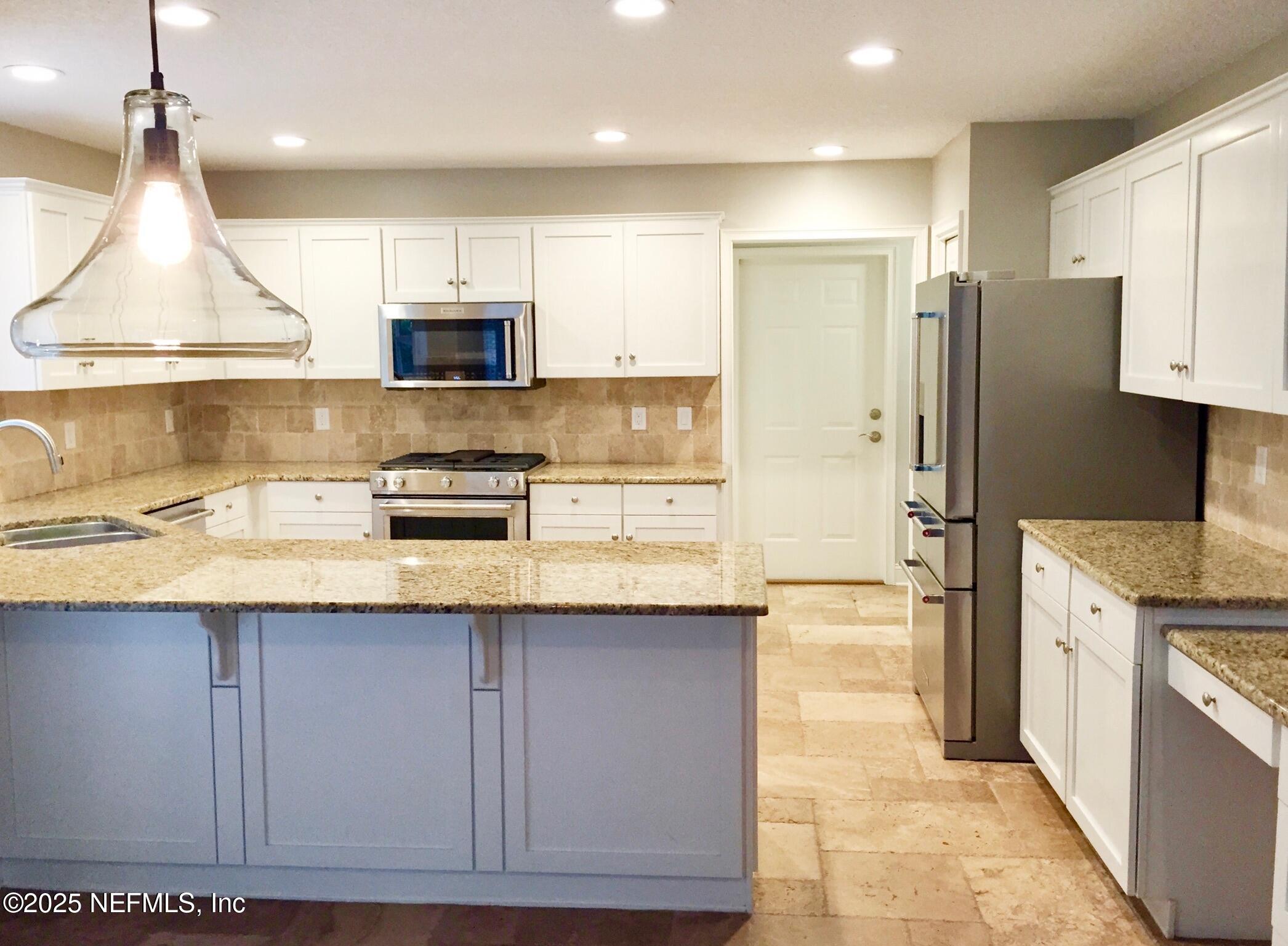 1901 SEVILLA Boulevard W