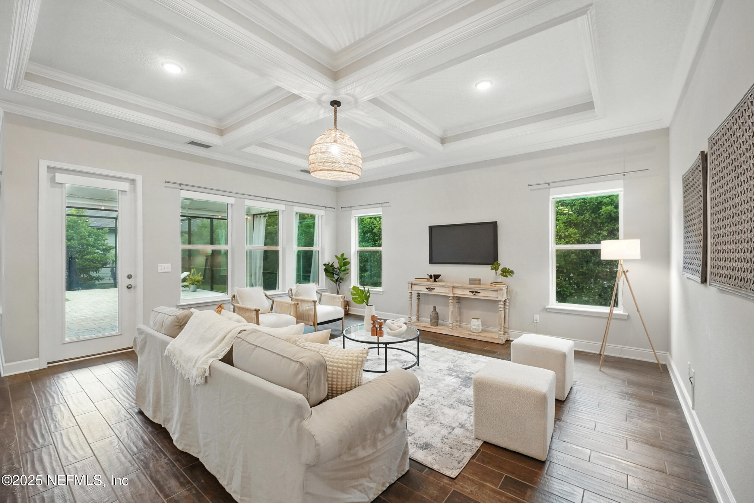121 PINE MANOR Drive