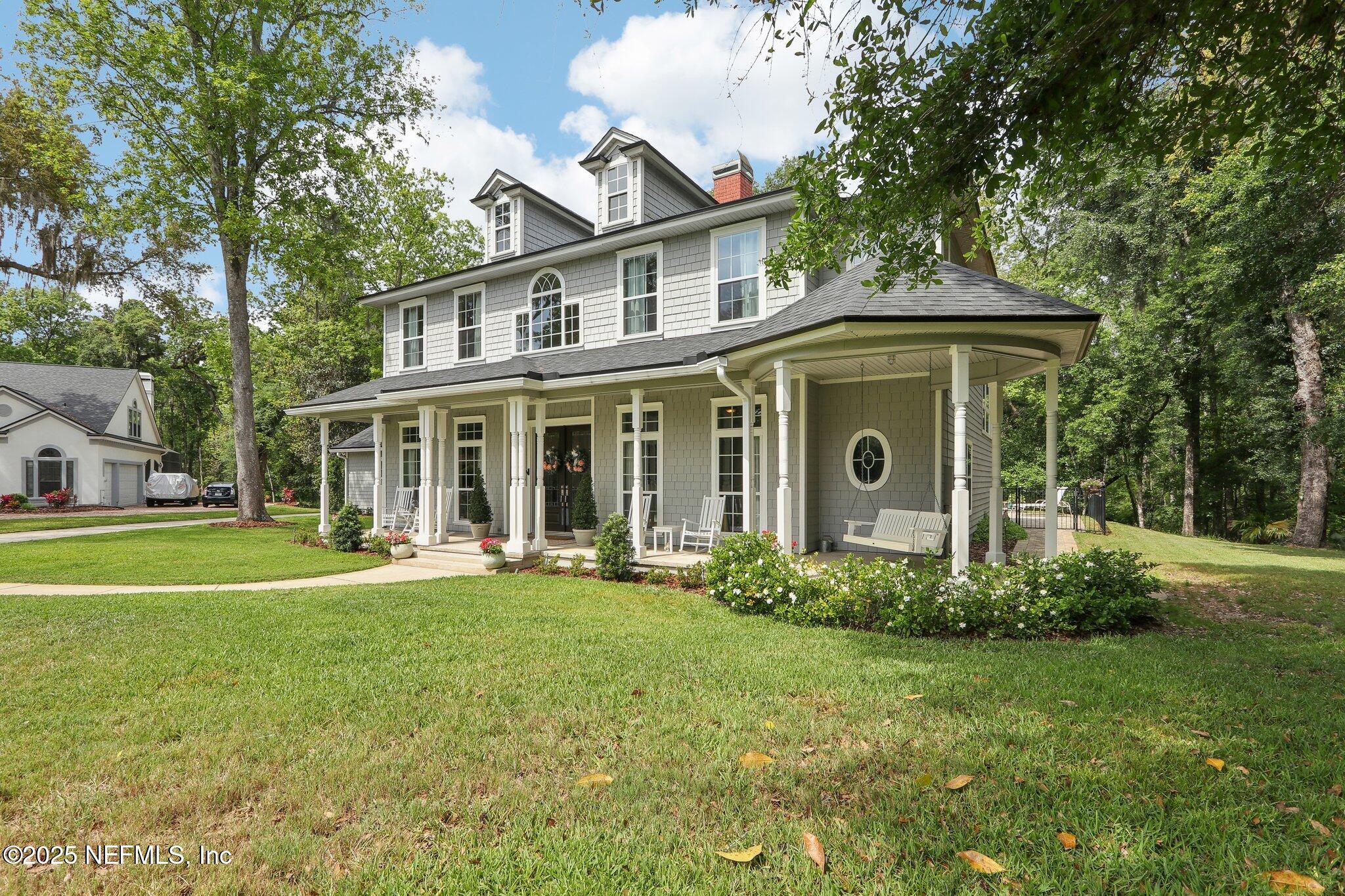 2700 SHADE TREE Drive
