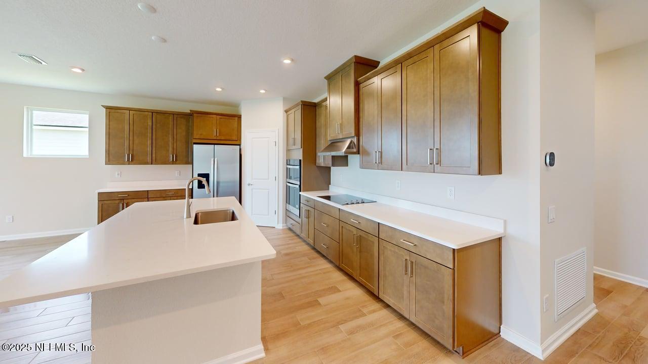 3255 LAGO VISTA Drive