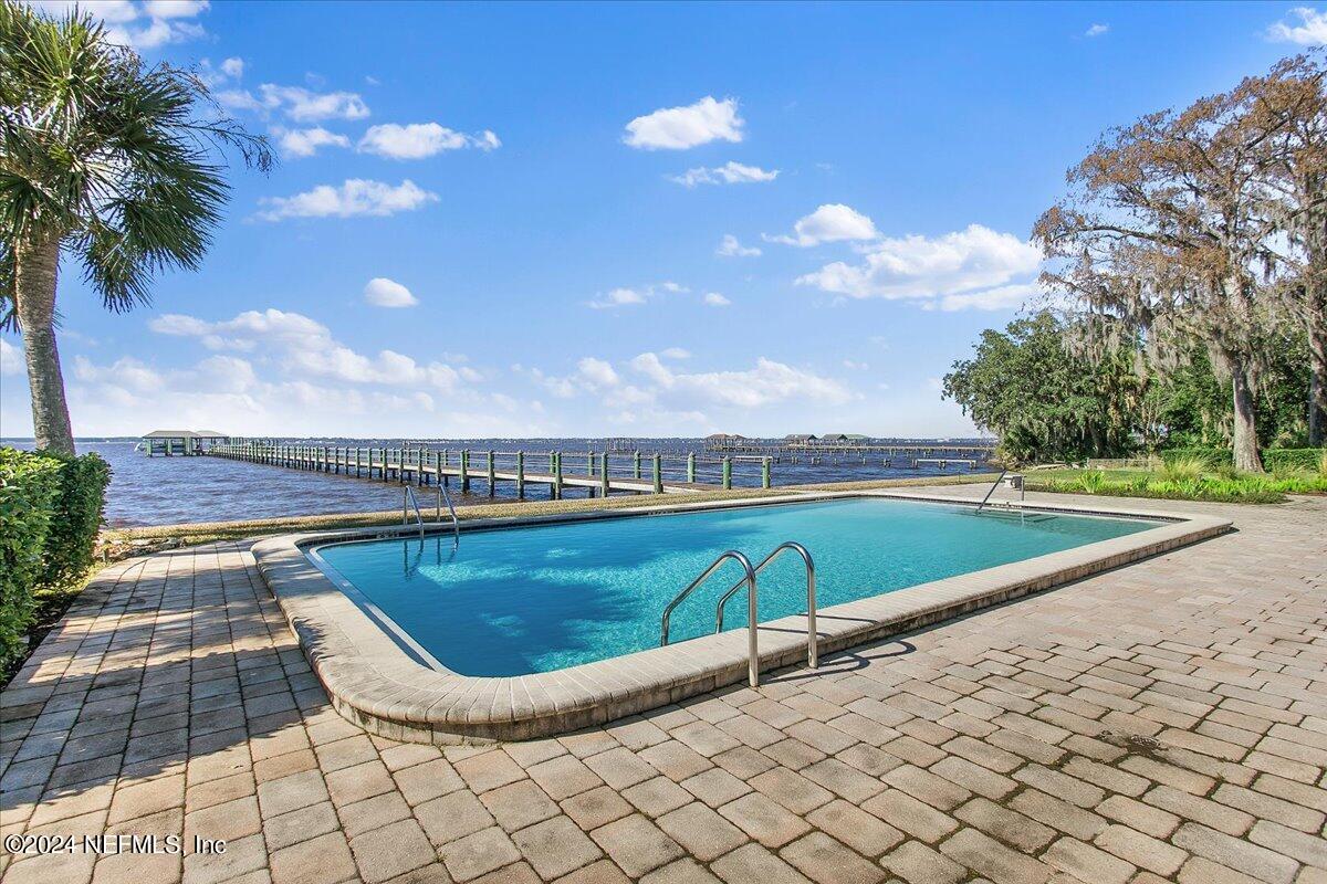 Jacksonville, FL home for sale located at 5200 San Jose Boulevard Unit 7, Jacksonville, FL 32207