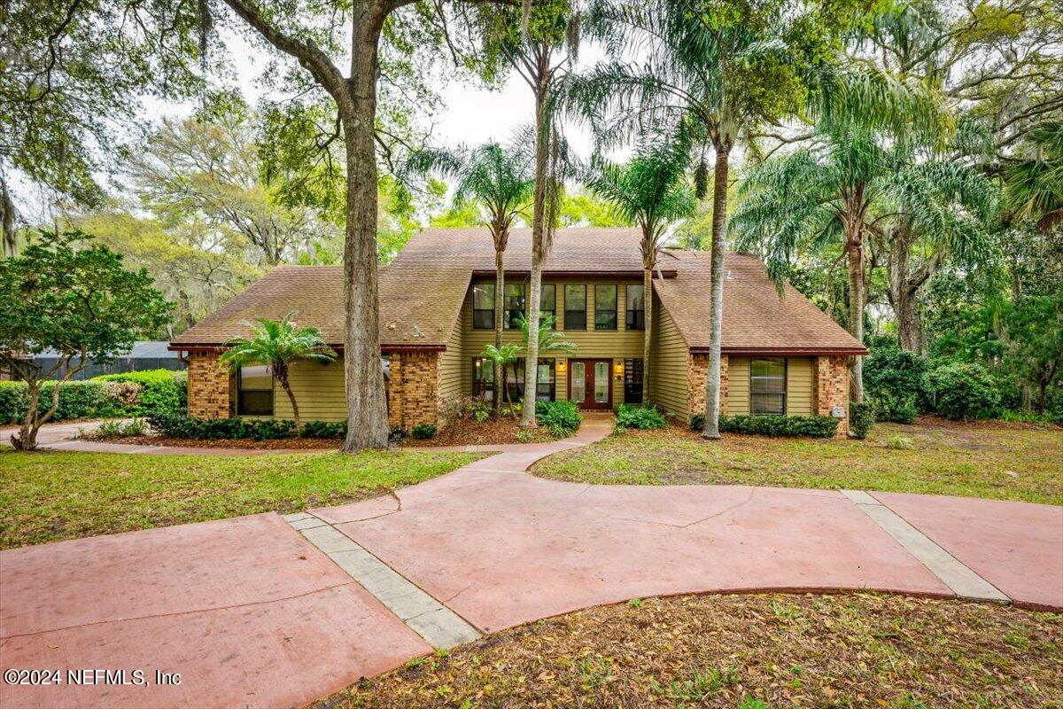 Jacksonville, FL home for sale located at 11643 HIDDEN HILLS Drive S, Jacksonville, FL 32225